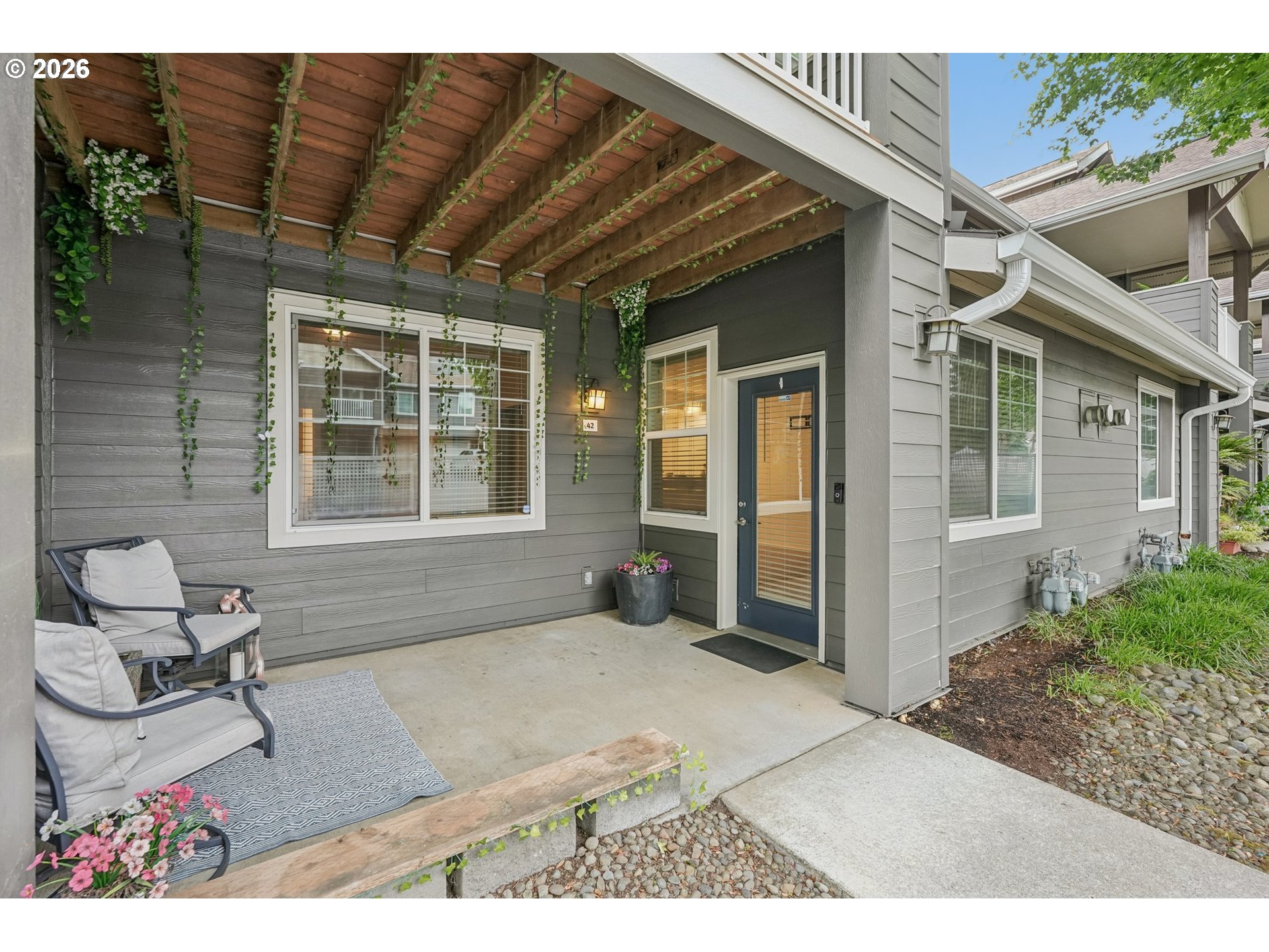 Photo #1: 296310483 Listing: Photo #1
