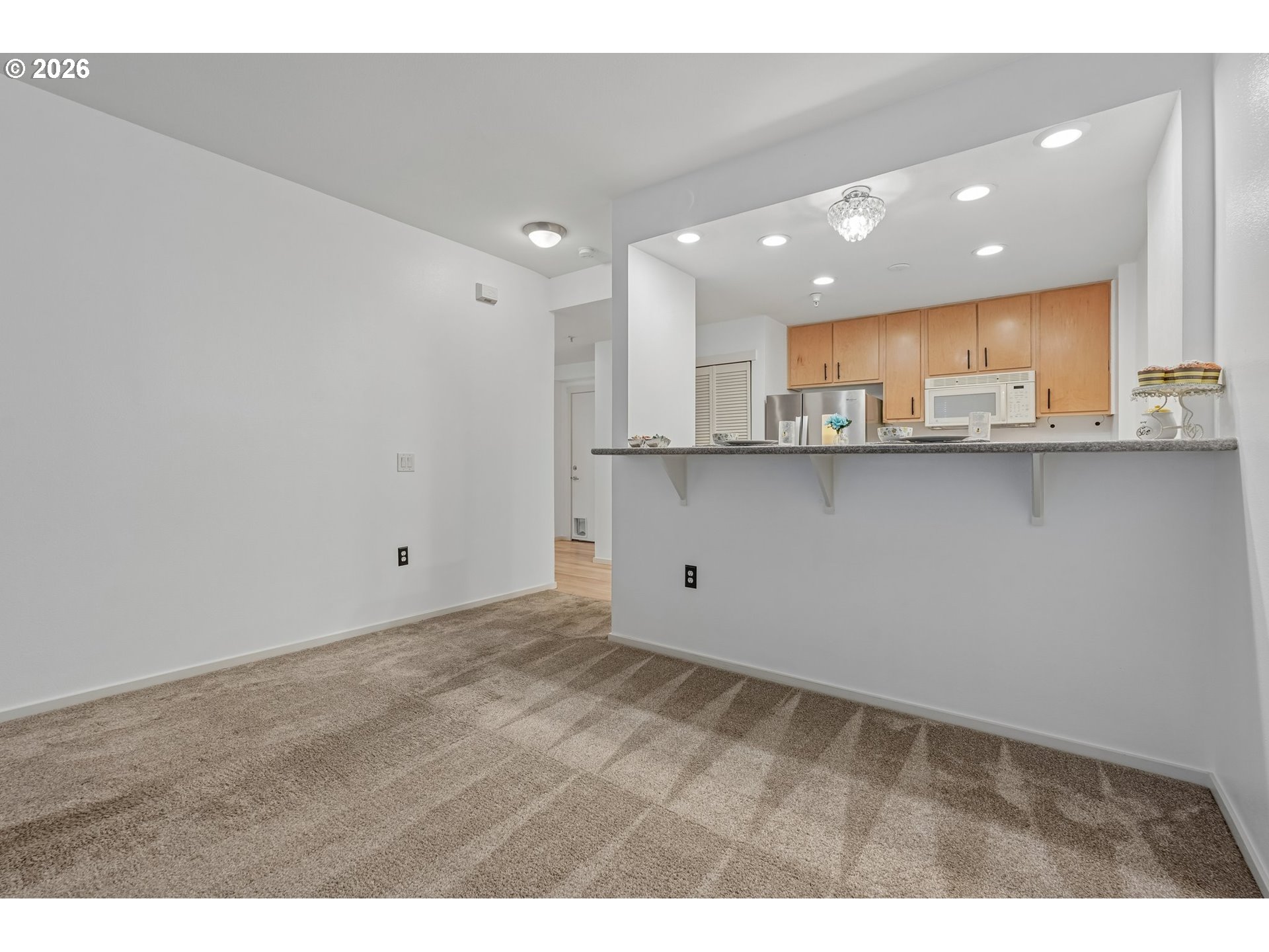 Photo #10: 296310483 Listing: Photo #10