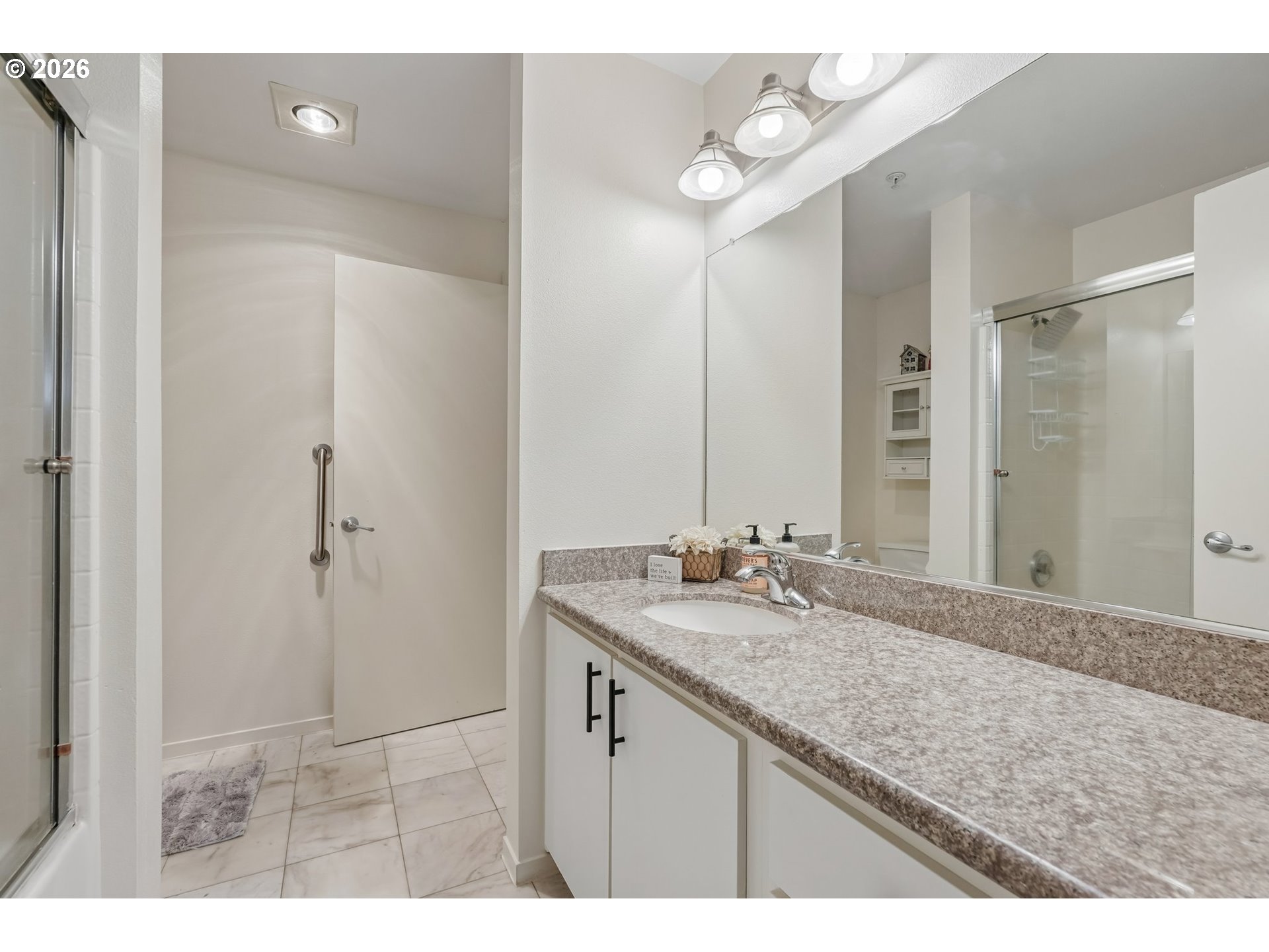 Photo #23: 296310483 Listing: Photo #23