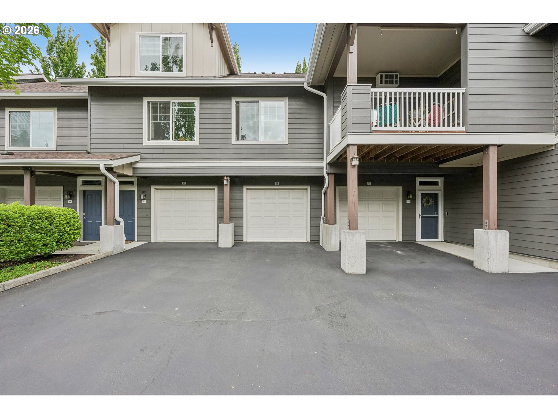 Photo #3: 296310483 Listing: Photo #3