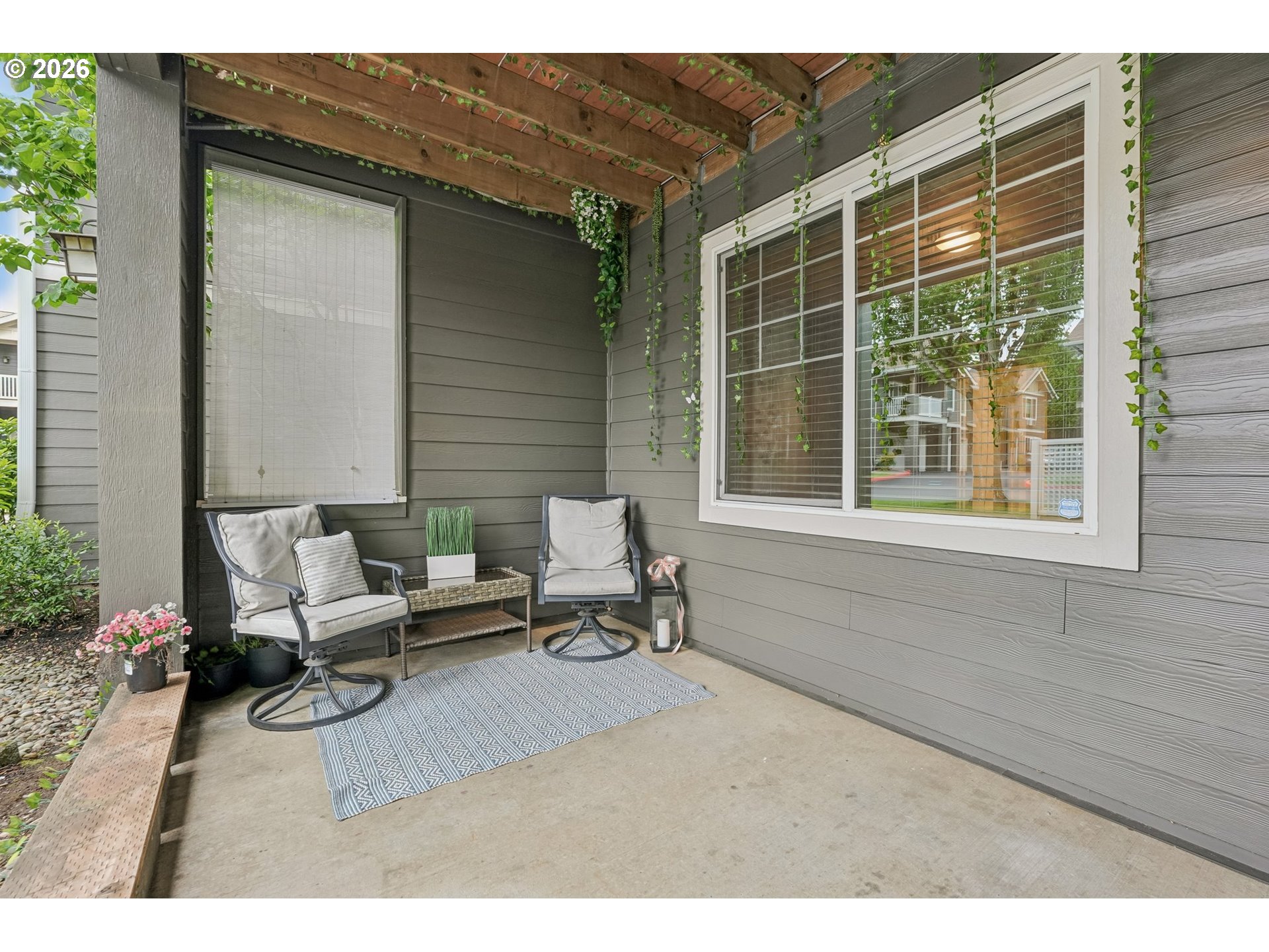 Photo #4: 296310483 Listing: Photo #4