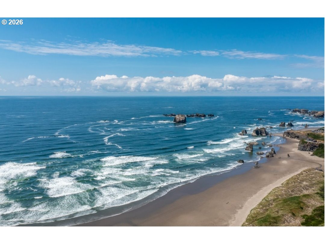 2754 LINCOLN AVE UNIT 1, Bandon, OR, 97411