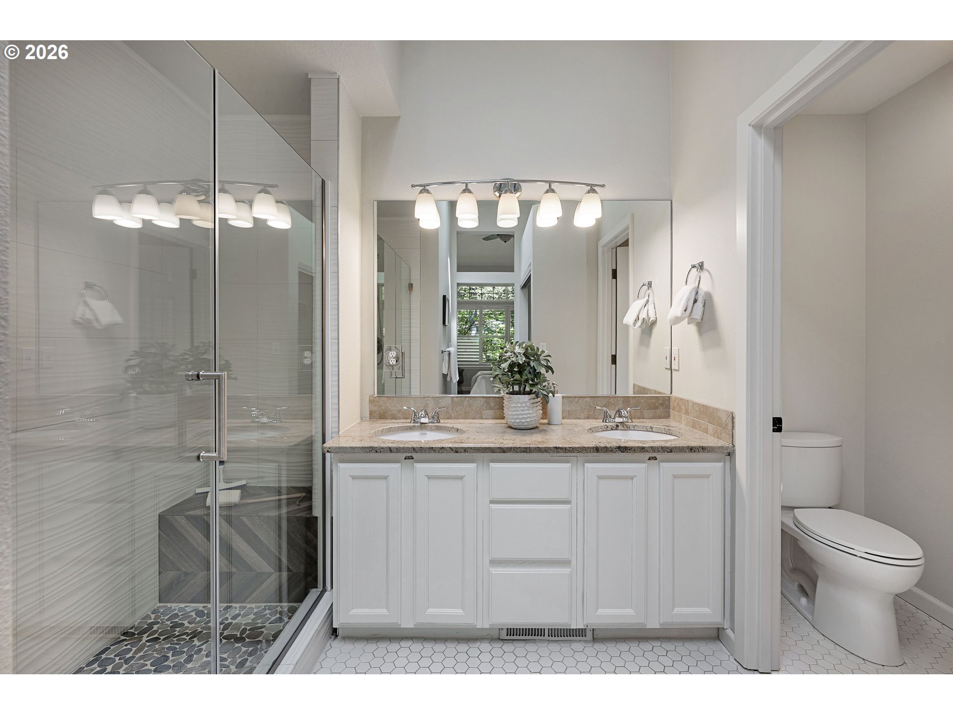 Photo #18: 297014938 Listing: Photo #18
