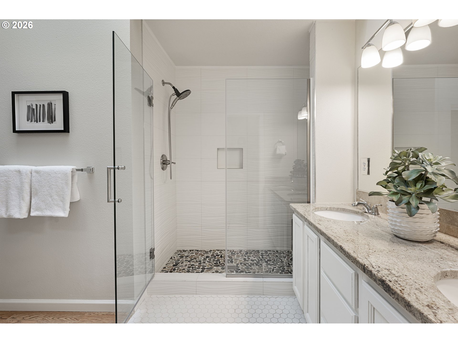 Photo #19: 297014938 Listing: Photo #19