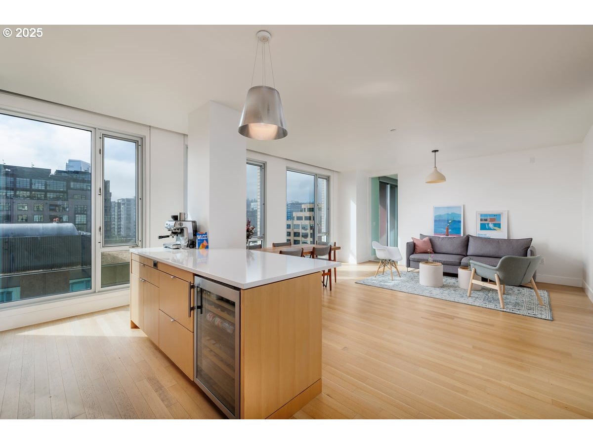 937 NW GLISAN ST UNIT 1235, Portland, OR, 97209