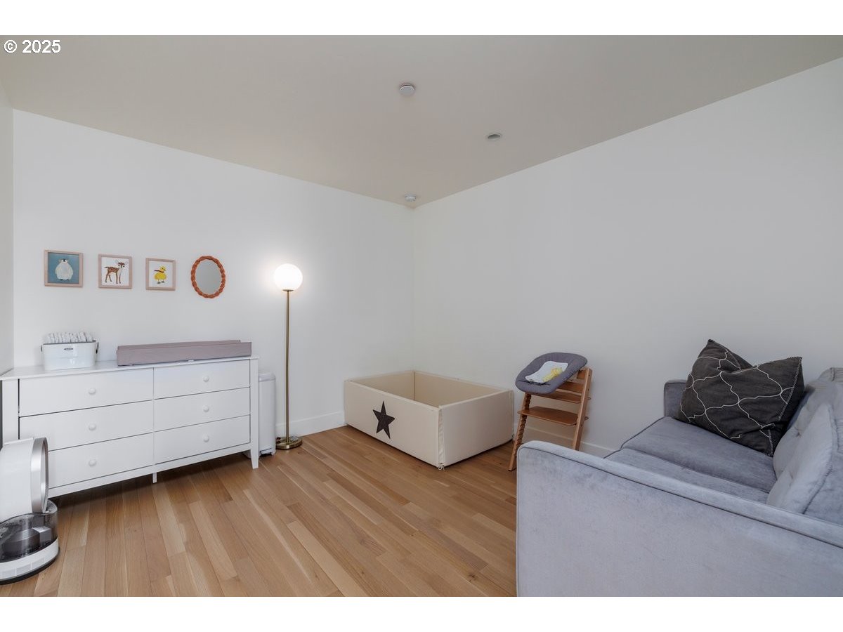 937 NW GLISAN ST UNIT 1235, Portland, OR, 97209