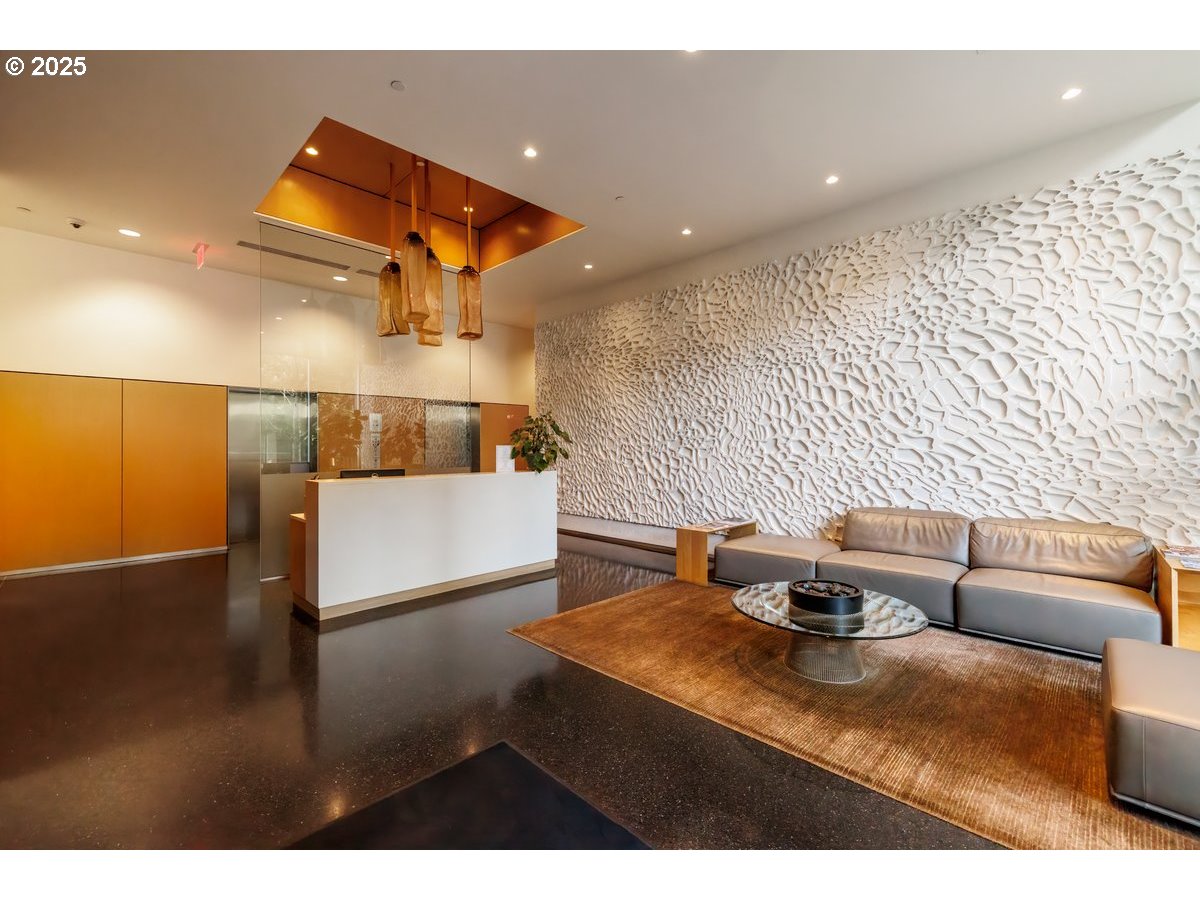 937 NW GLISAN ST UNIT 1235, Portland, OR, 97209