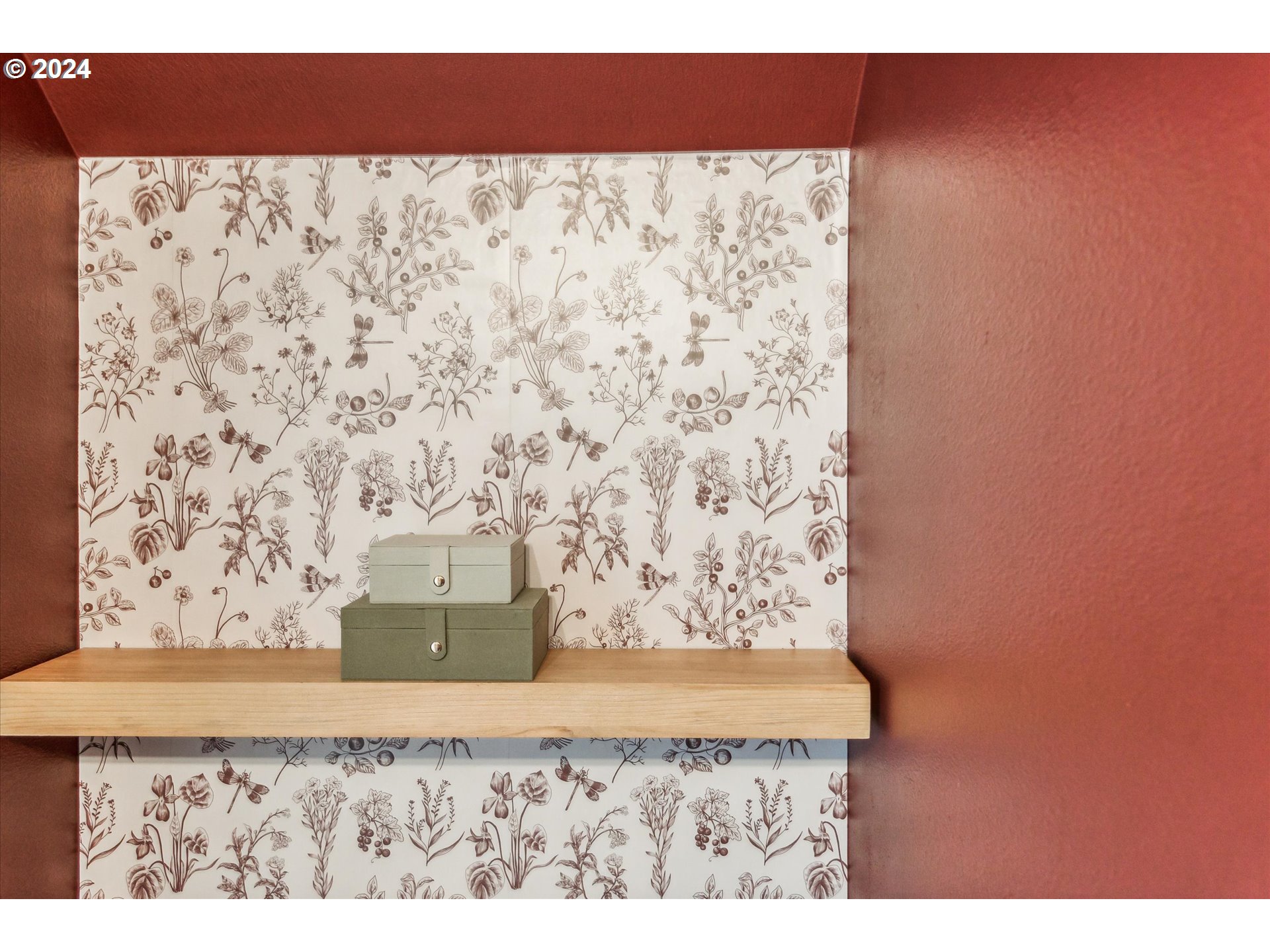 Photo #14: 298605192 Listing: Photo #14