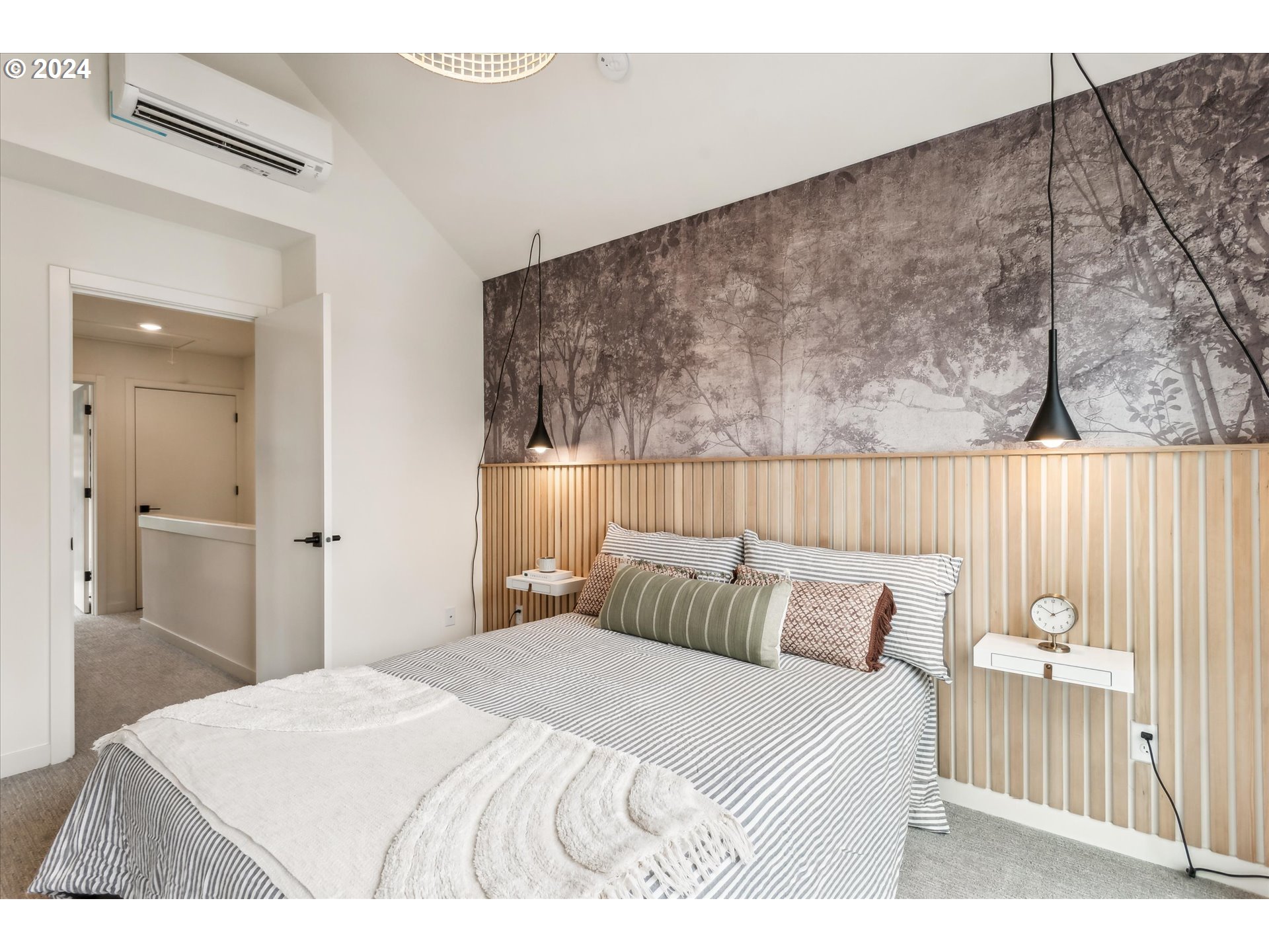 Photo #15: 298605192 Listing: Photo #15