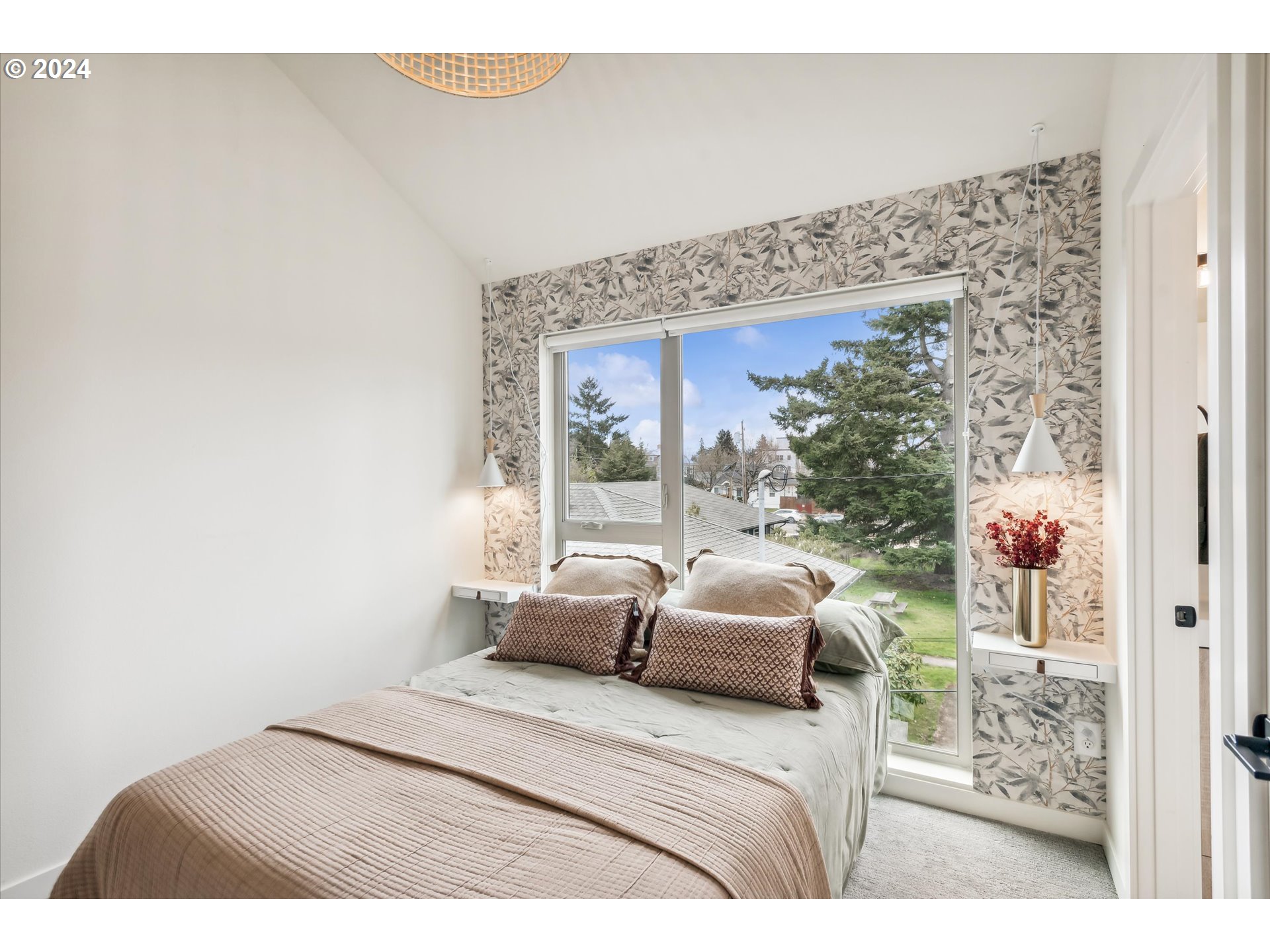 Photo #18: 298605192 Listing: Photo #18