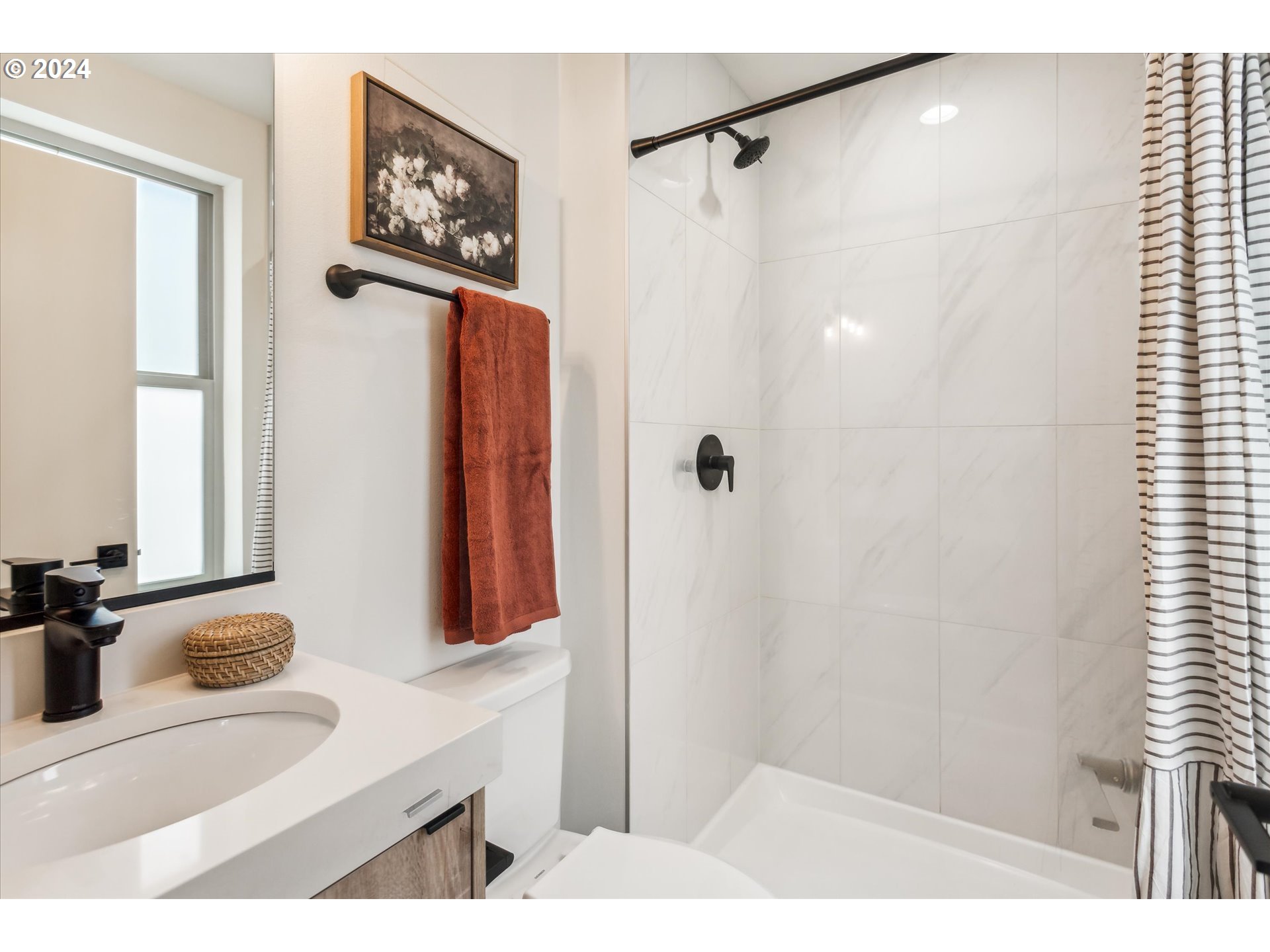 Photo #24: 298605192 Listing: Photo #24