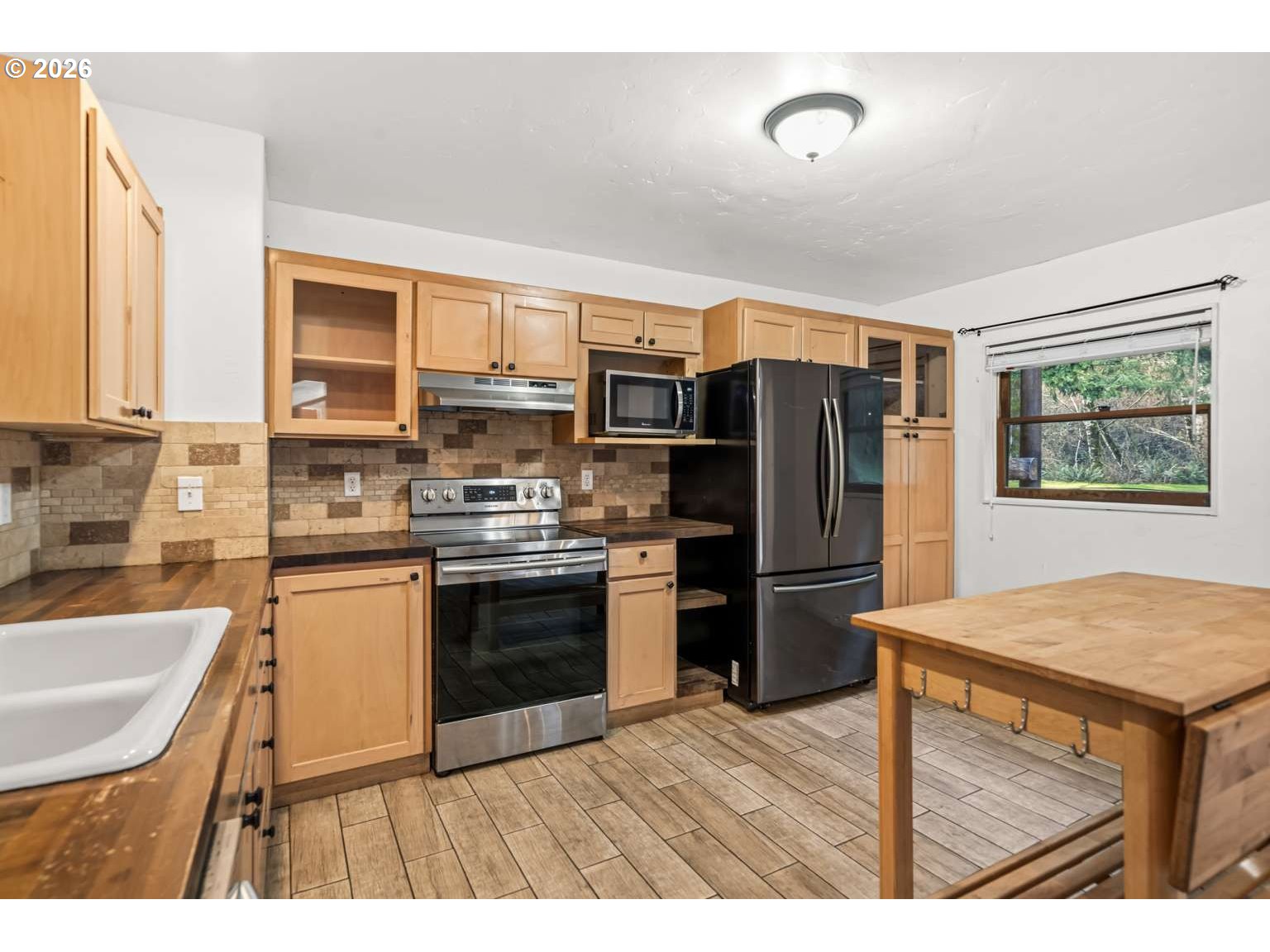 17285 RUSTIC LN, Brookings, OR, 97415