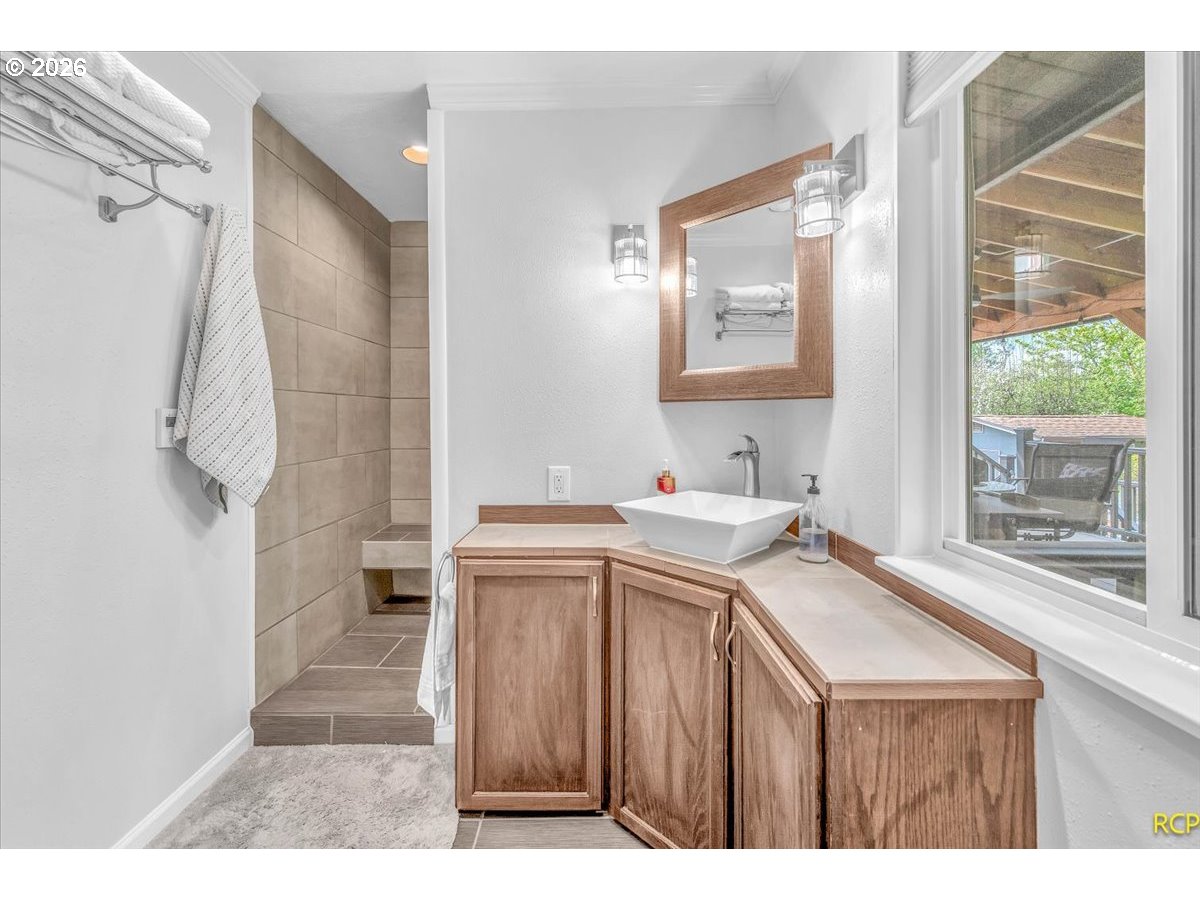 59887 WESTHILL RD, St Helens, OR, 97051