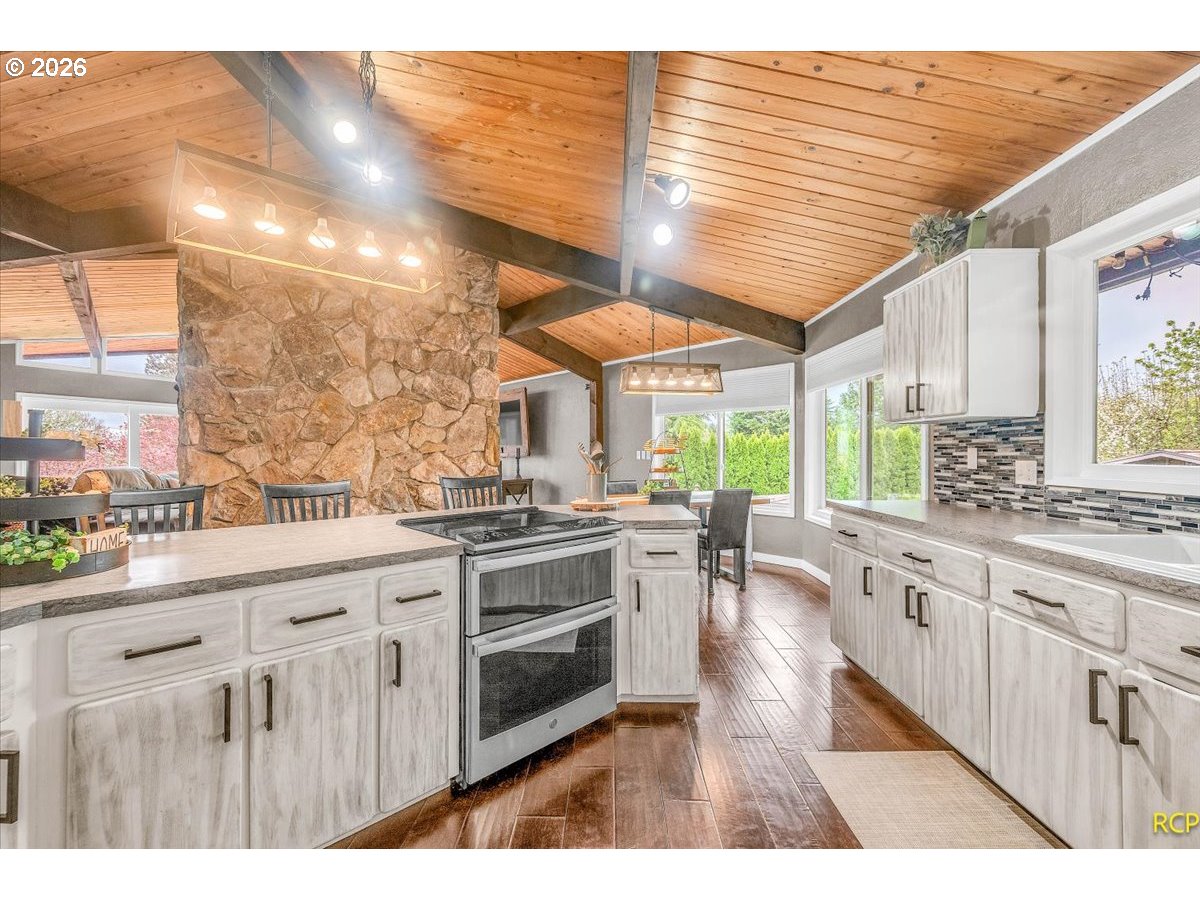 59887 WESTHILL RD, St Helens, OR, 97051