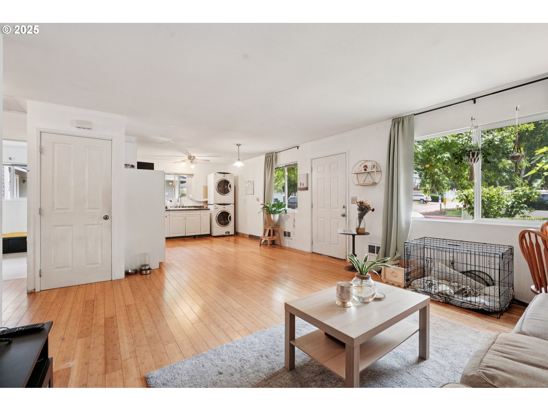 Photo #5: 299664382 Listing 