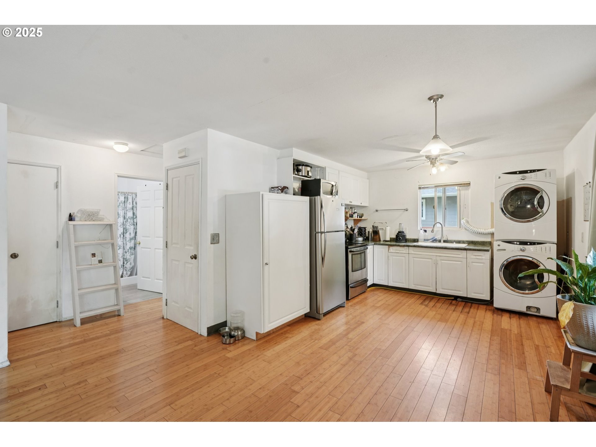 Photo #7: 299664382 Listing: Photo #7