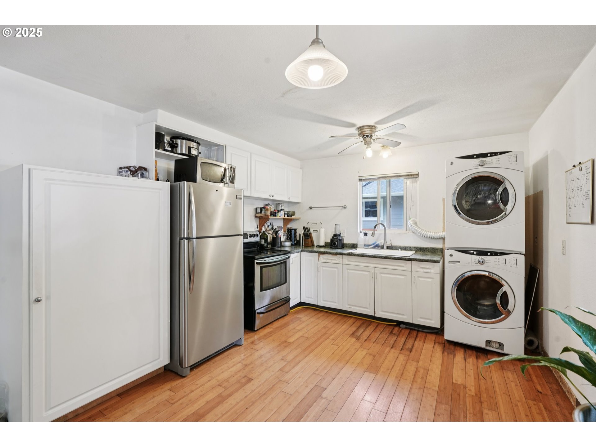 Photo #8: 299664382 Listing: Photo #8