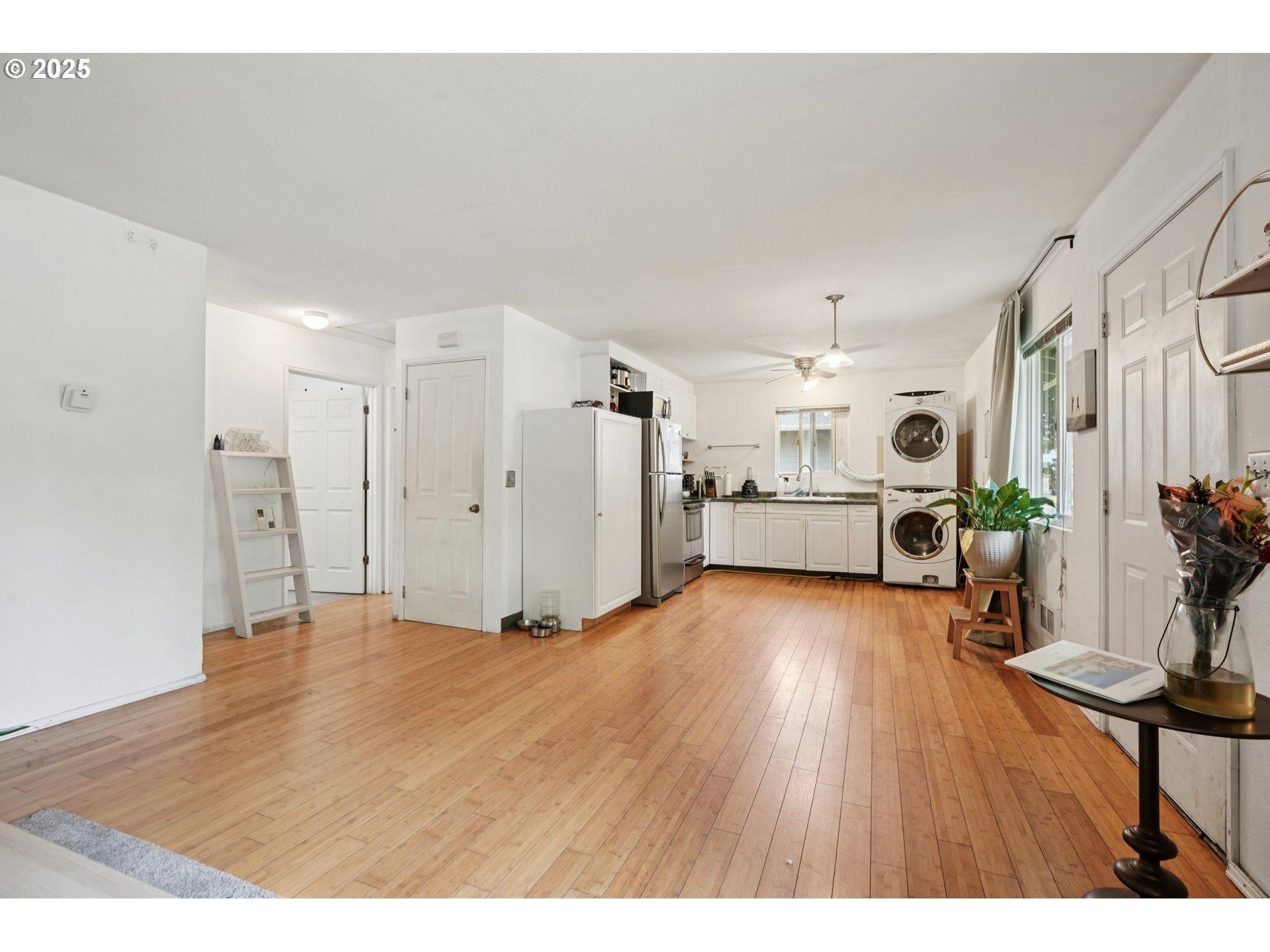 Photo #3: 299664382 Listing 