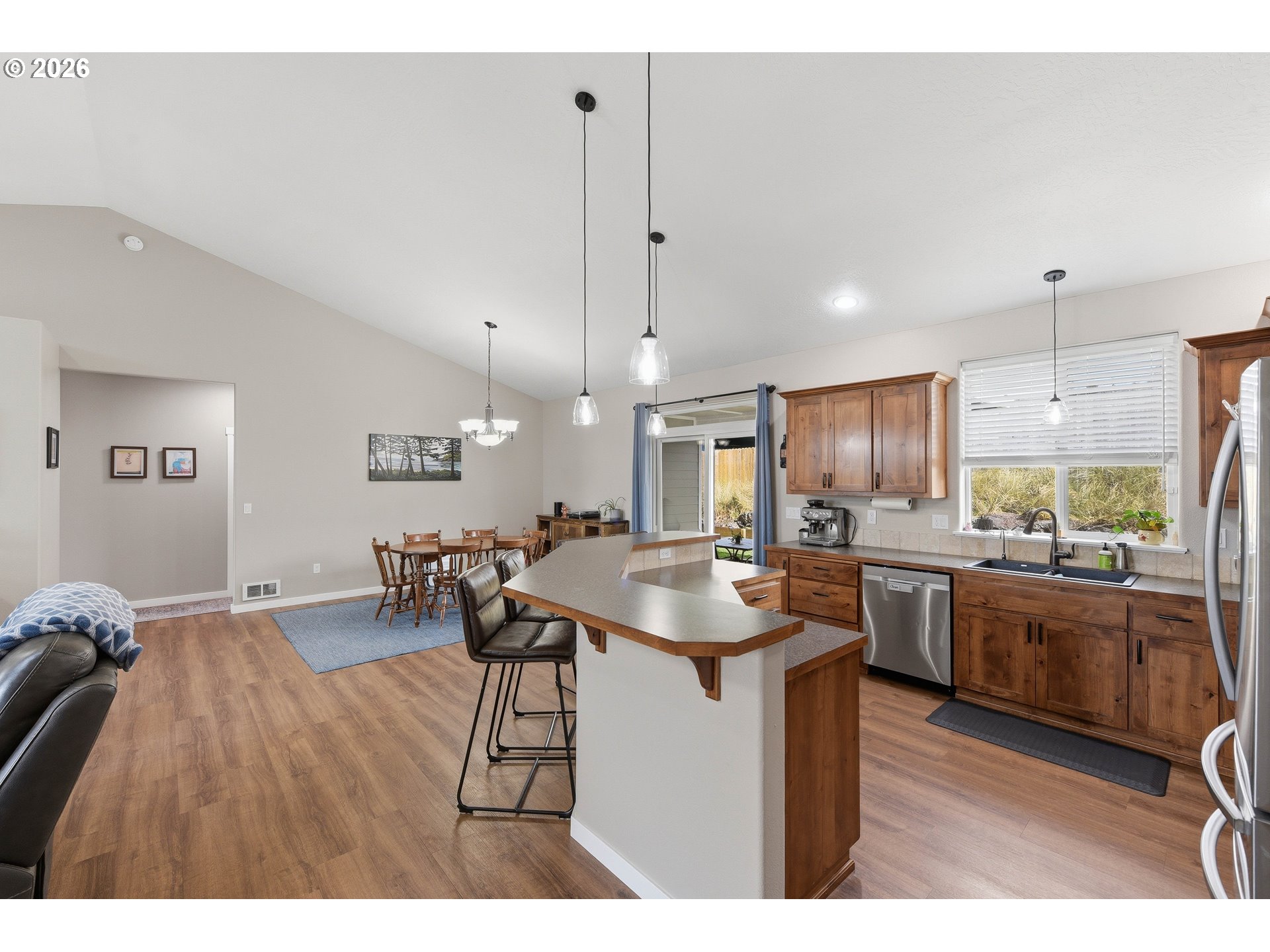 2025 ROOSEVELT LOOP, North Bend, OR, 97459