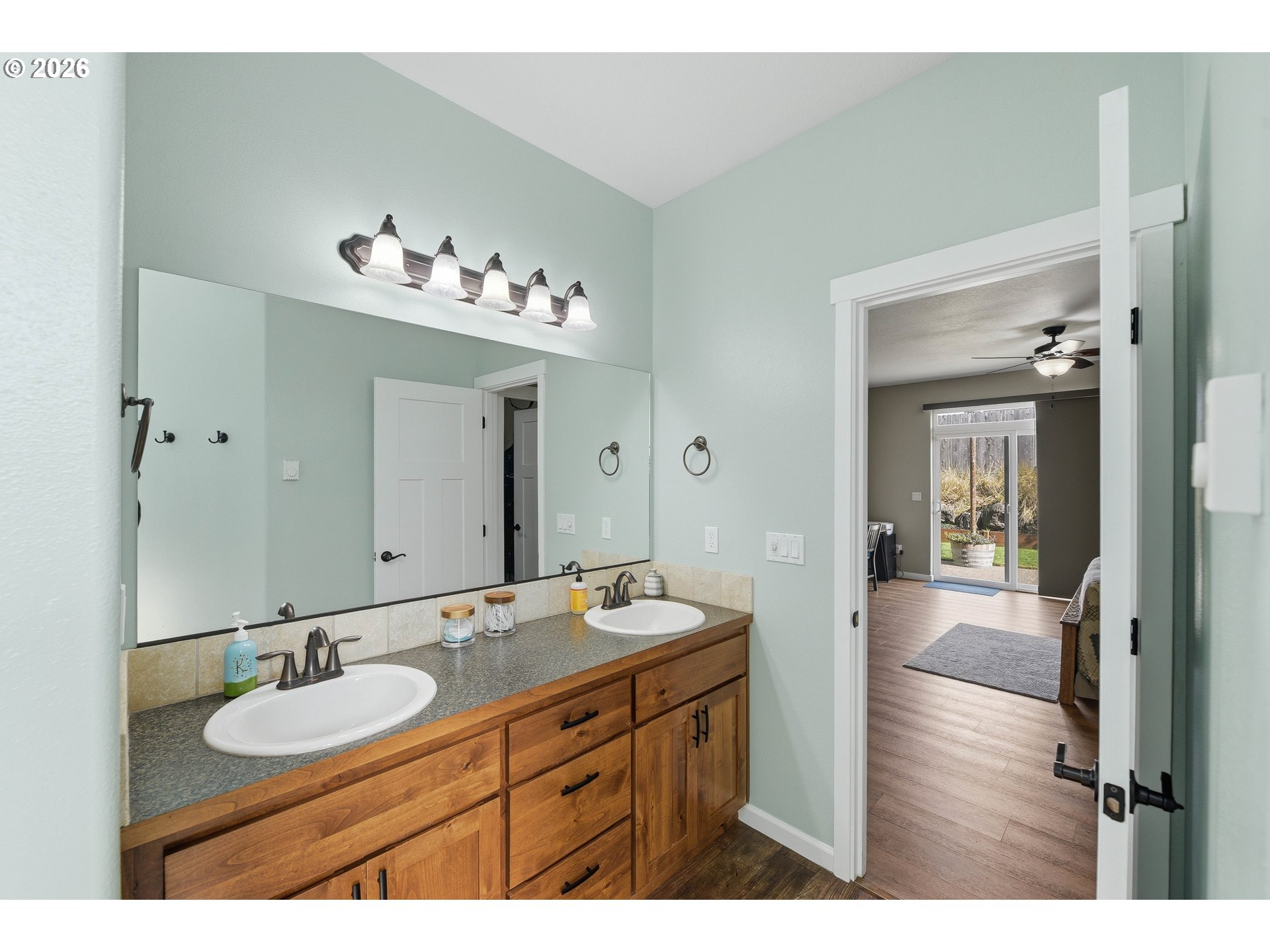 2025 ROOSEVELT LOOP, North Bend, OR, 97459