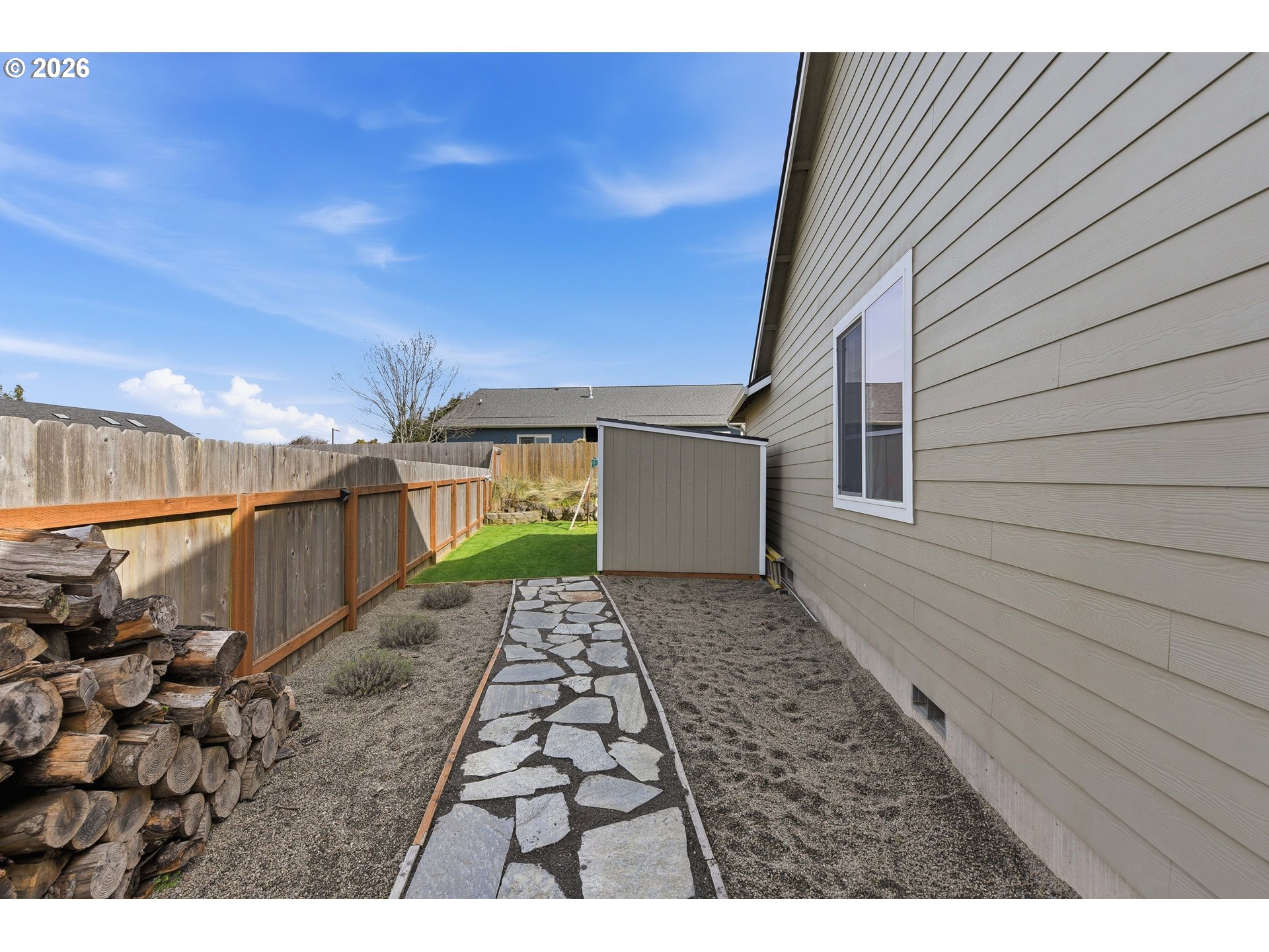 2025 ROOSEVELT LOOP, North Bend, OR, 97459