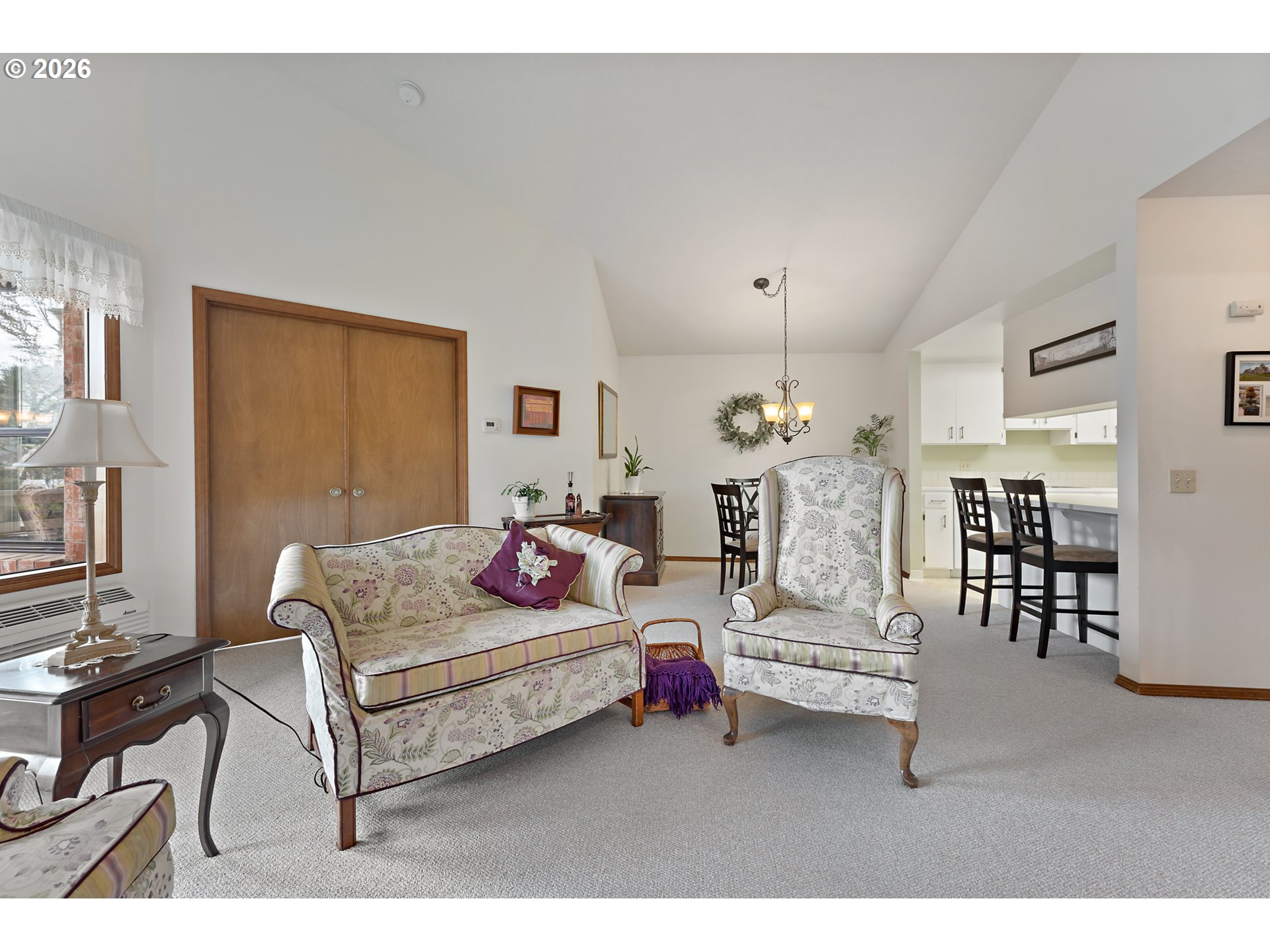 Photo #11: 300744949 Listing: Photo #11