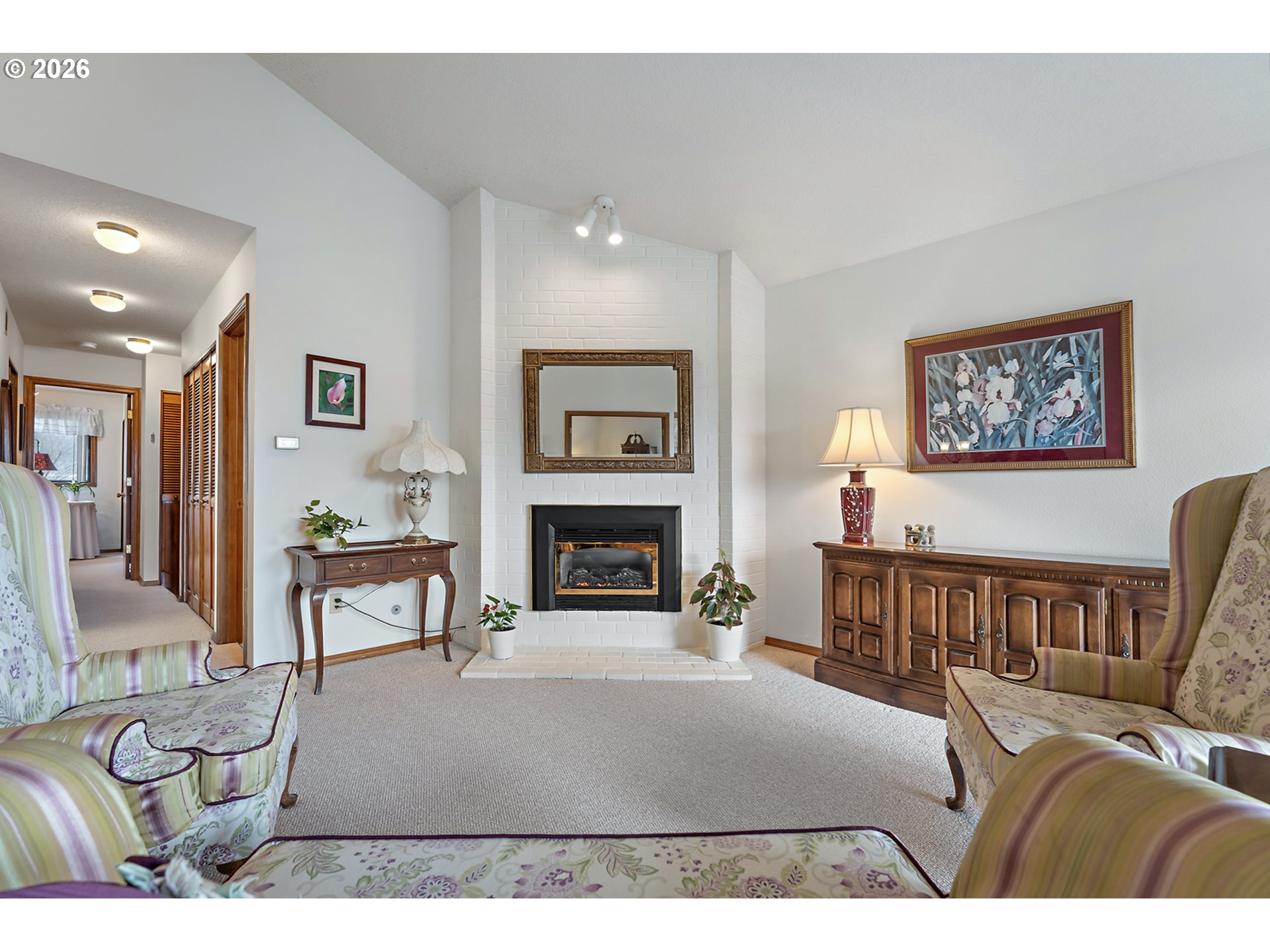 Photo #5: 300744949 Listing: Photo #5