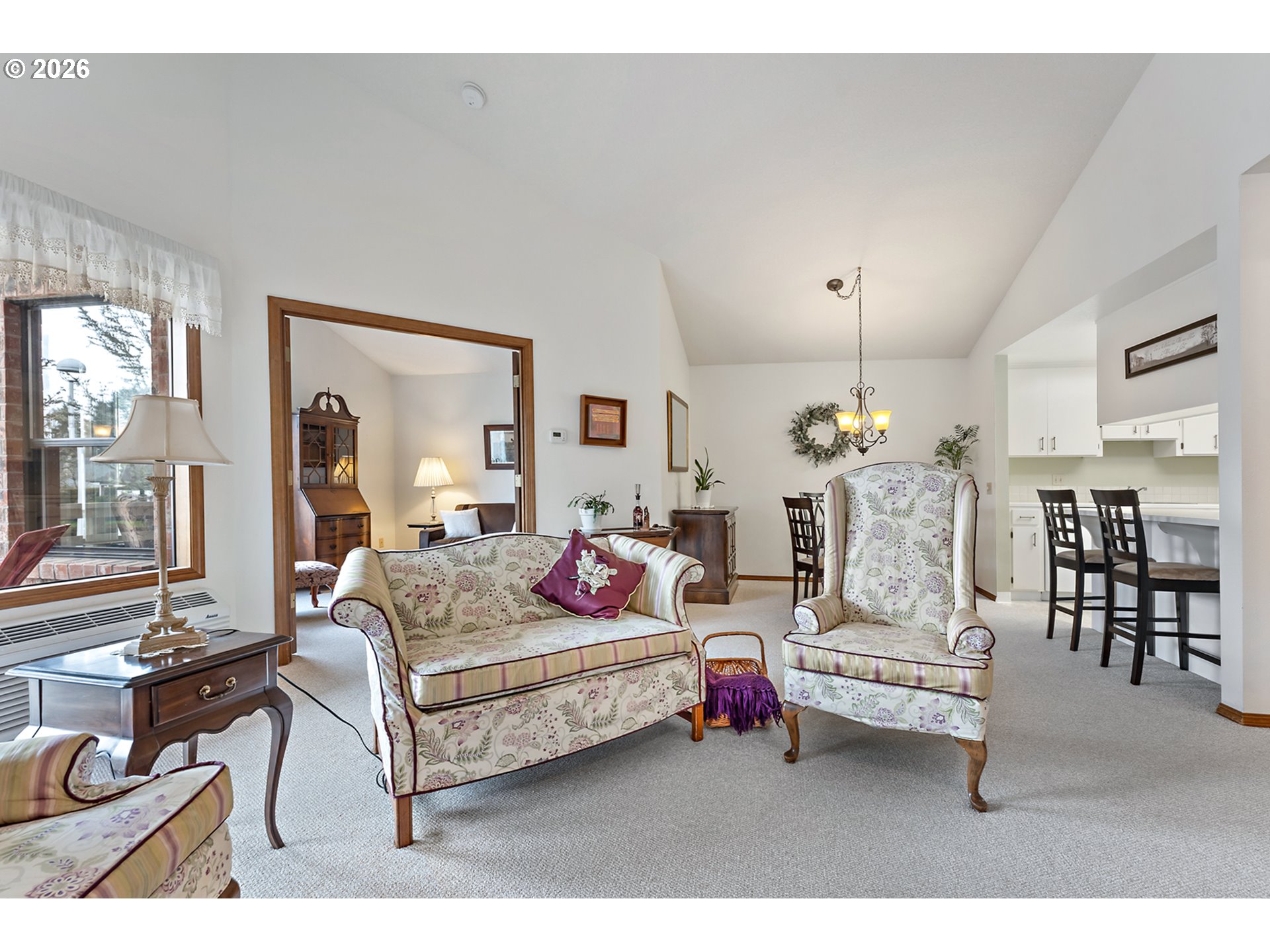 Photo #6: 300744949 Listing: Photo #6