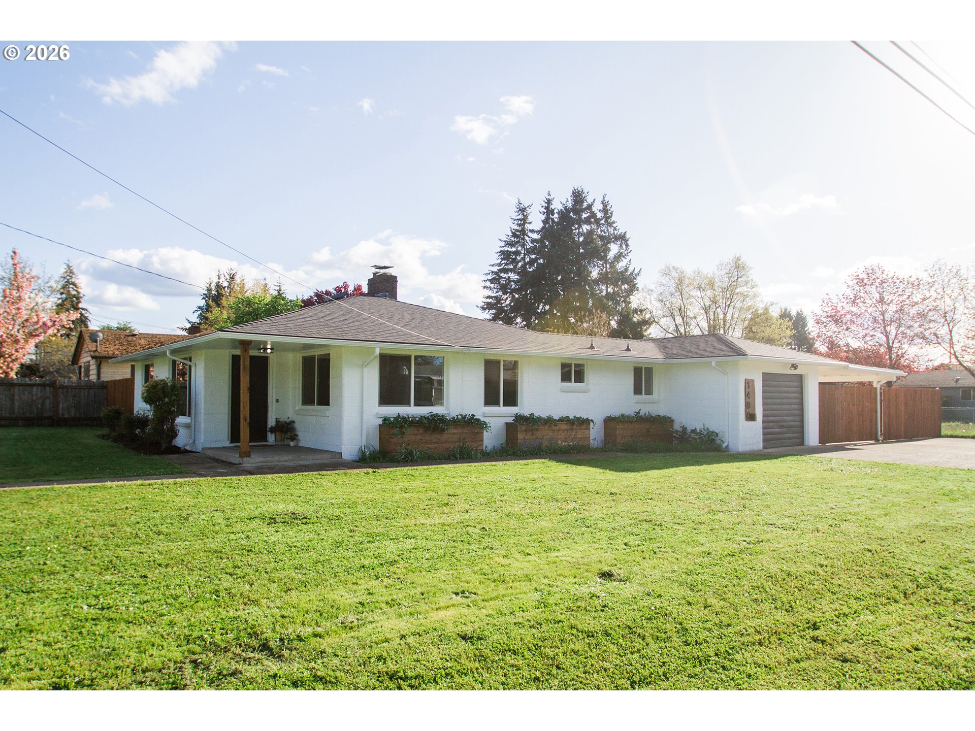 975 N 16TH ST, Cottage Grove, OR, 97424