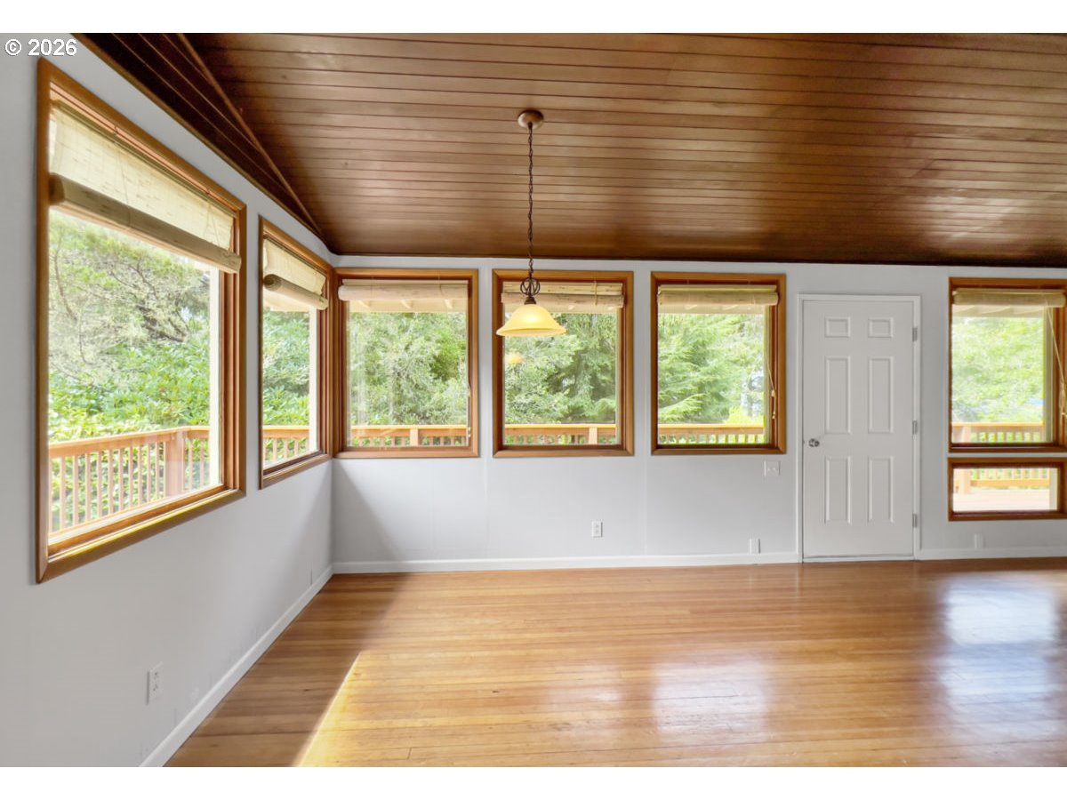 113 RIDGE CREST RD, Gleneden Beach, OR, 97388