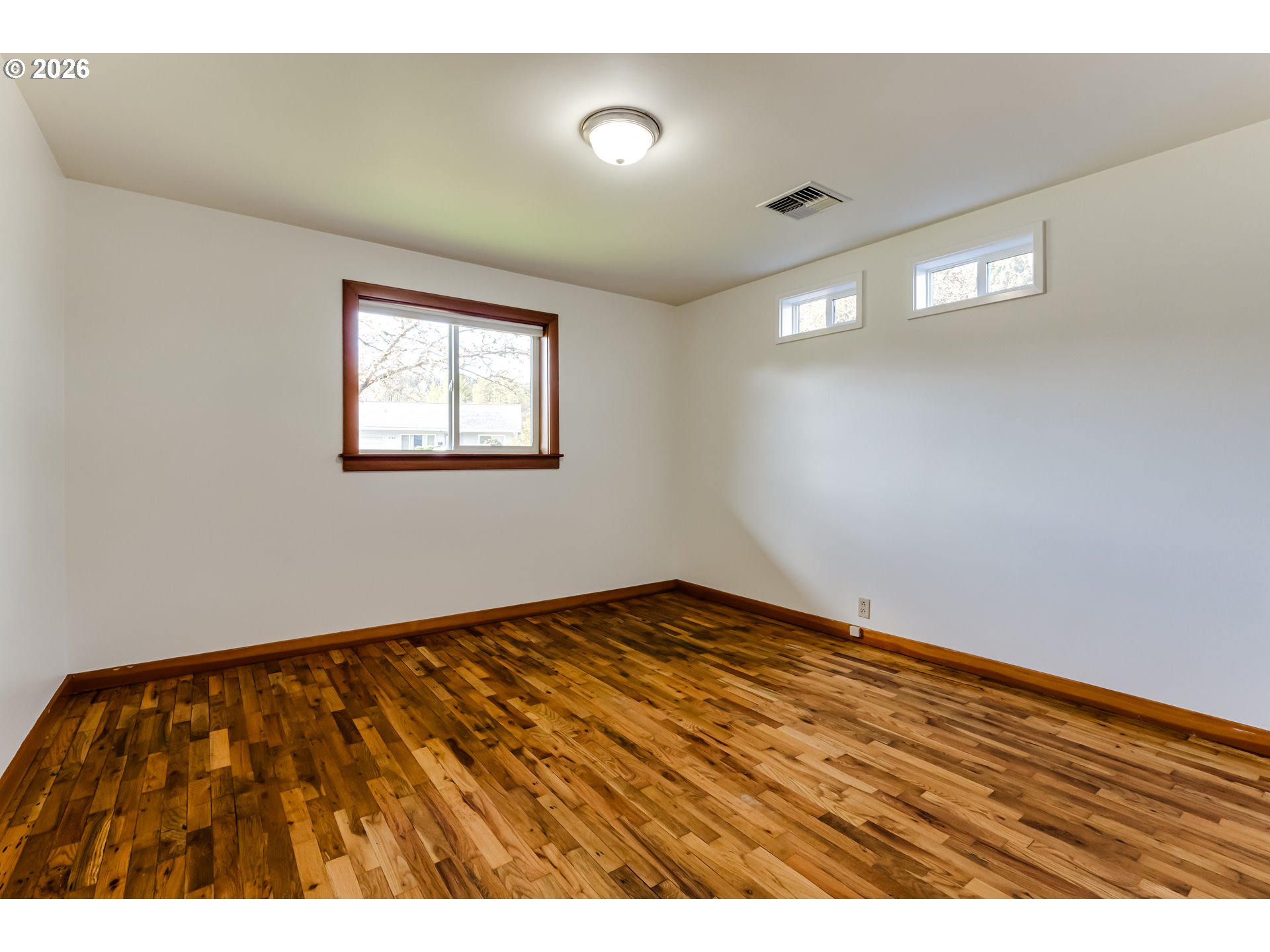 2125 W 19TH PL, Eugene, OR, 97405