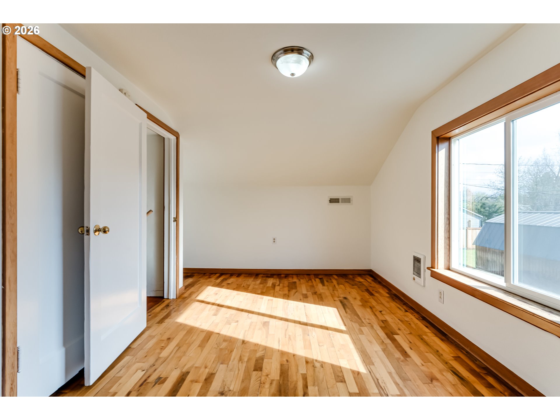 2125 W 19TH PL, Eugene, OR, 97405
