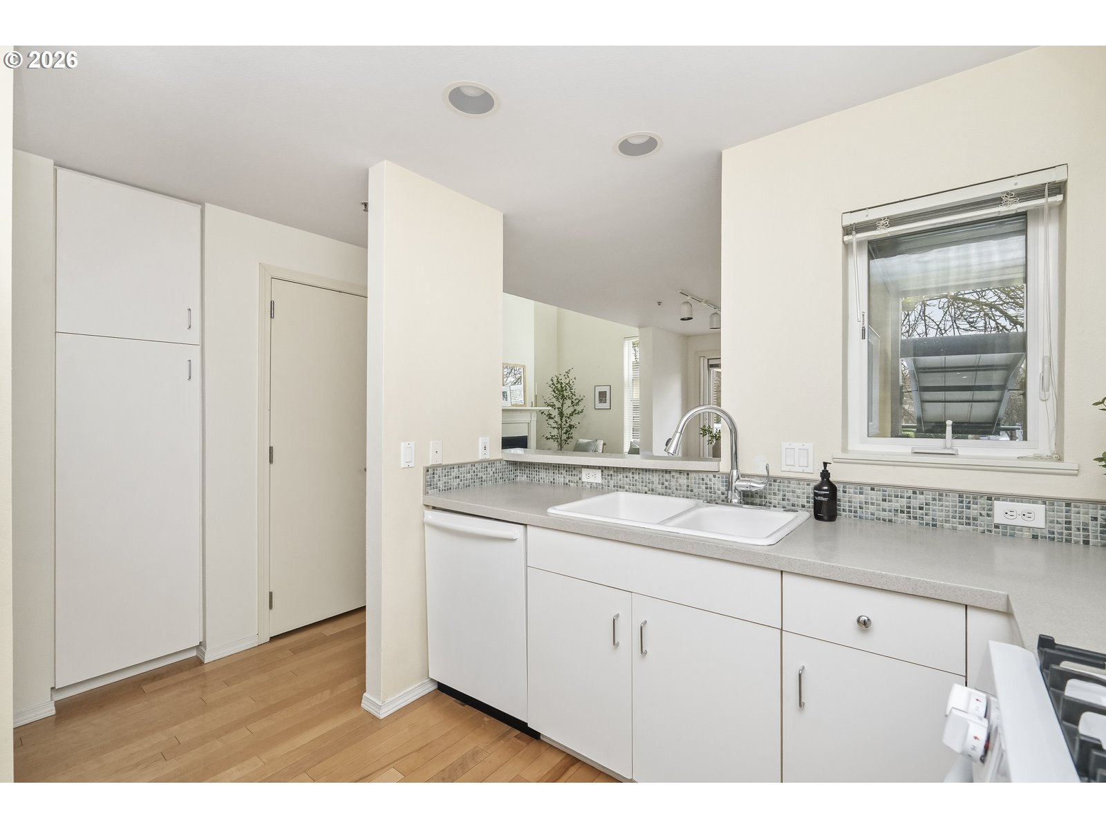 Photo #20: 305134655 Listing: Photo #20