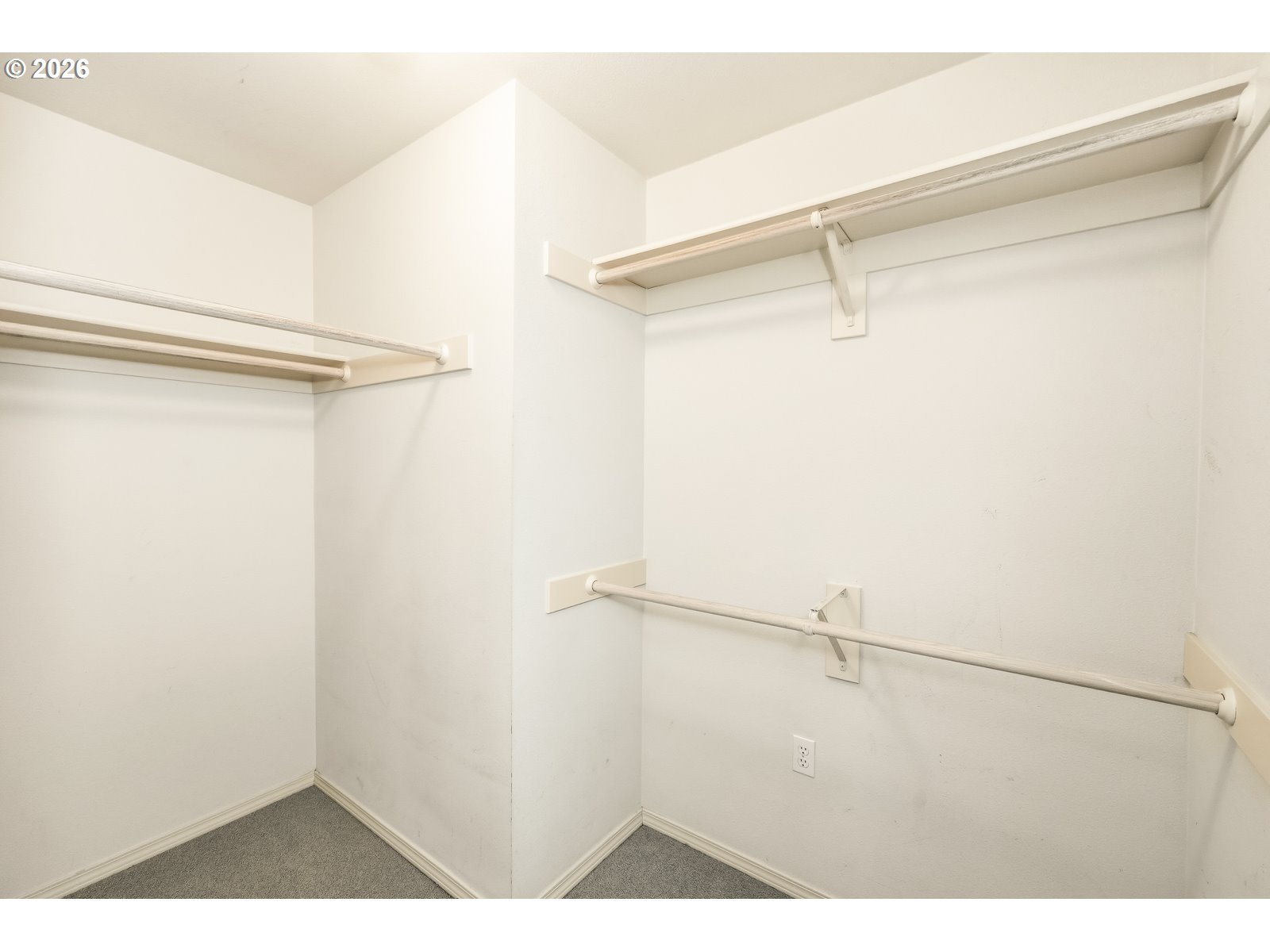 Photo #13: 305134655 Listing: Photo #13