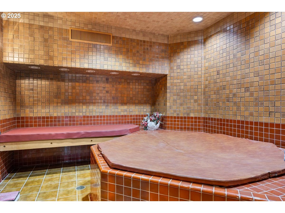 331 METZ HILL RD, Oakland, OR, 97462