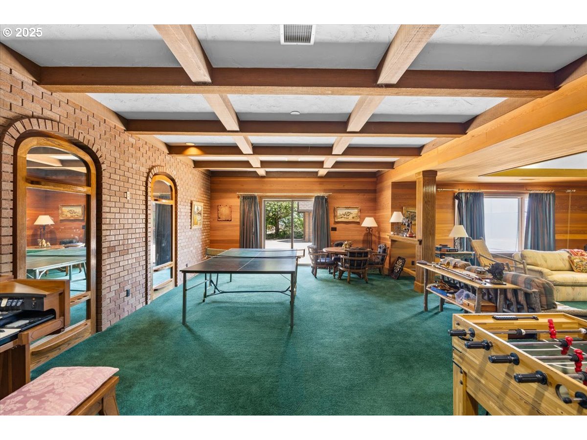 331 METZ HILL RD, Oakland, OR, 97462