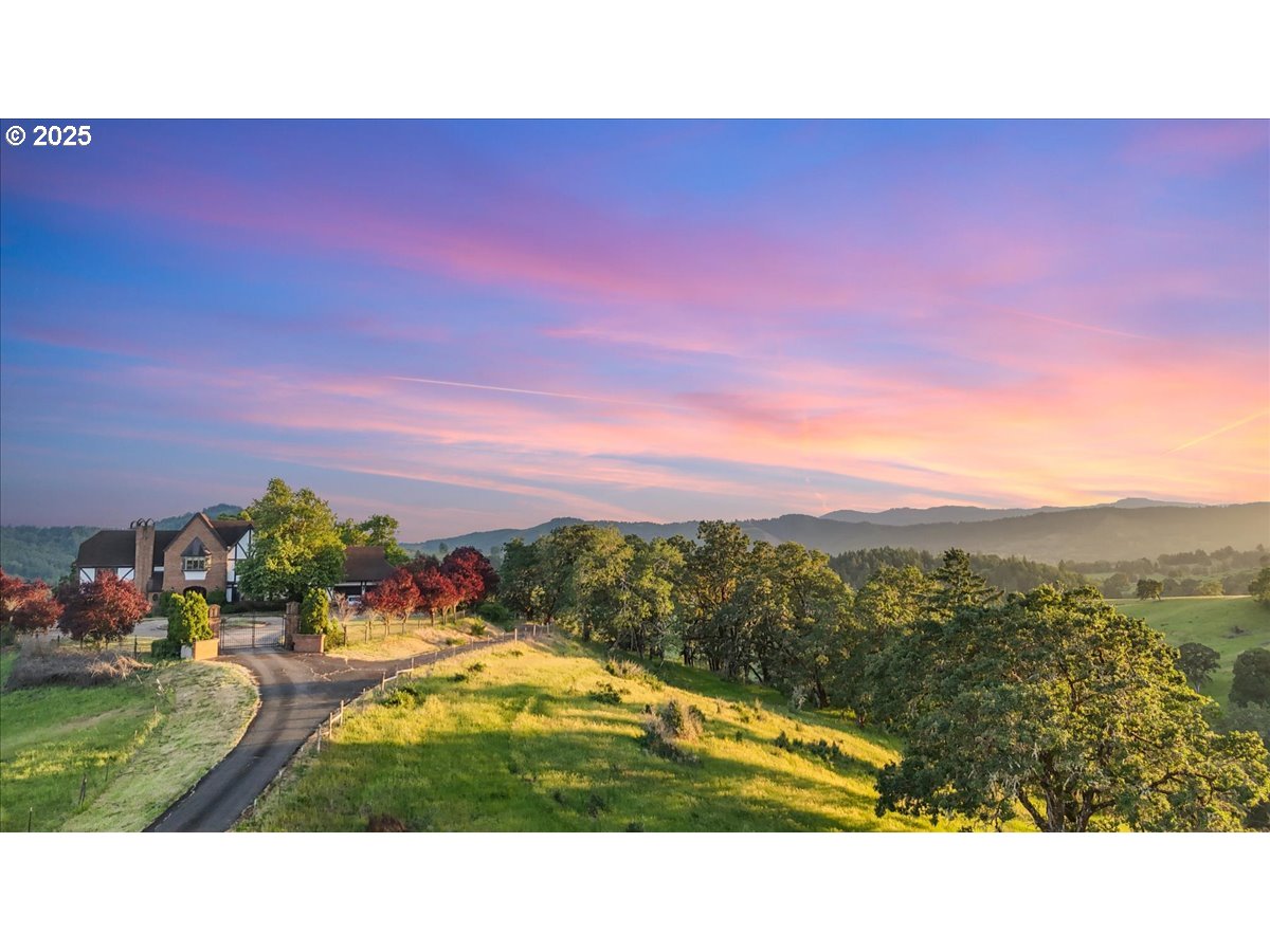 331 METZ HILL RD, Oakland, OR, 97462