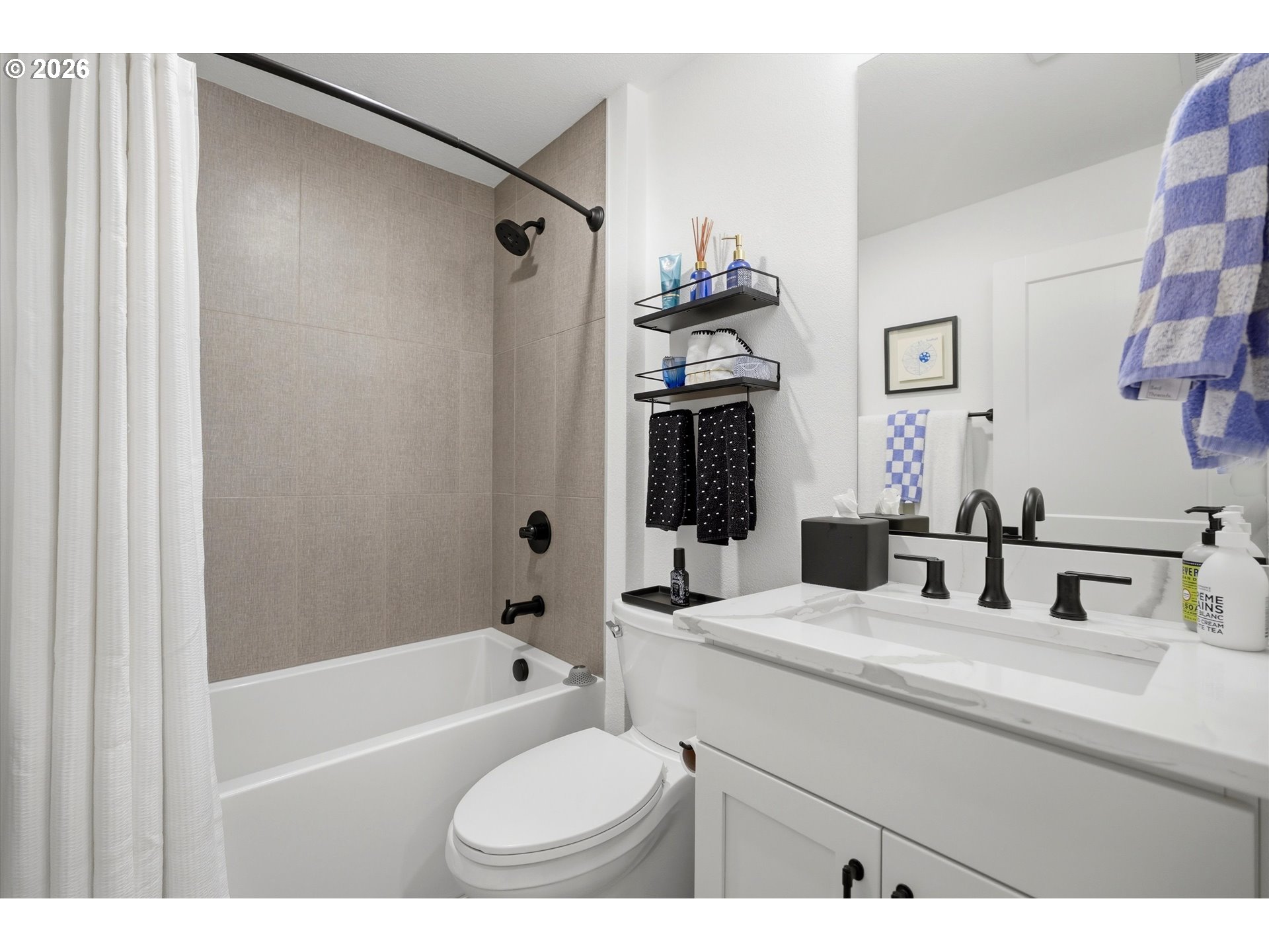 Photo #25: 305773973 Listing: Photo #25