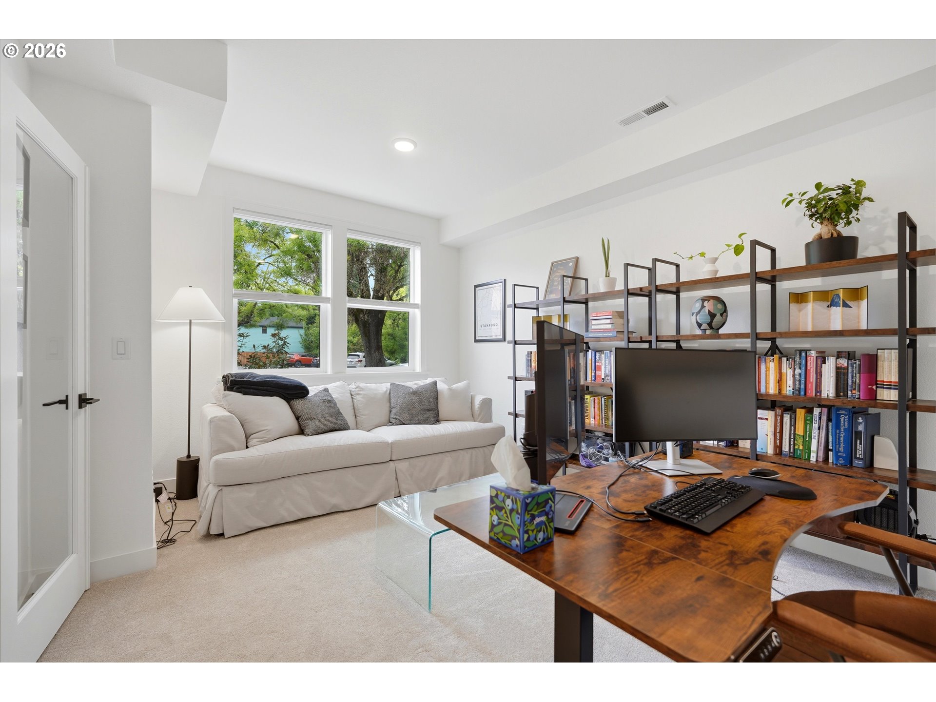 Photo #5: 305773973 Listing: Photo #5