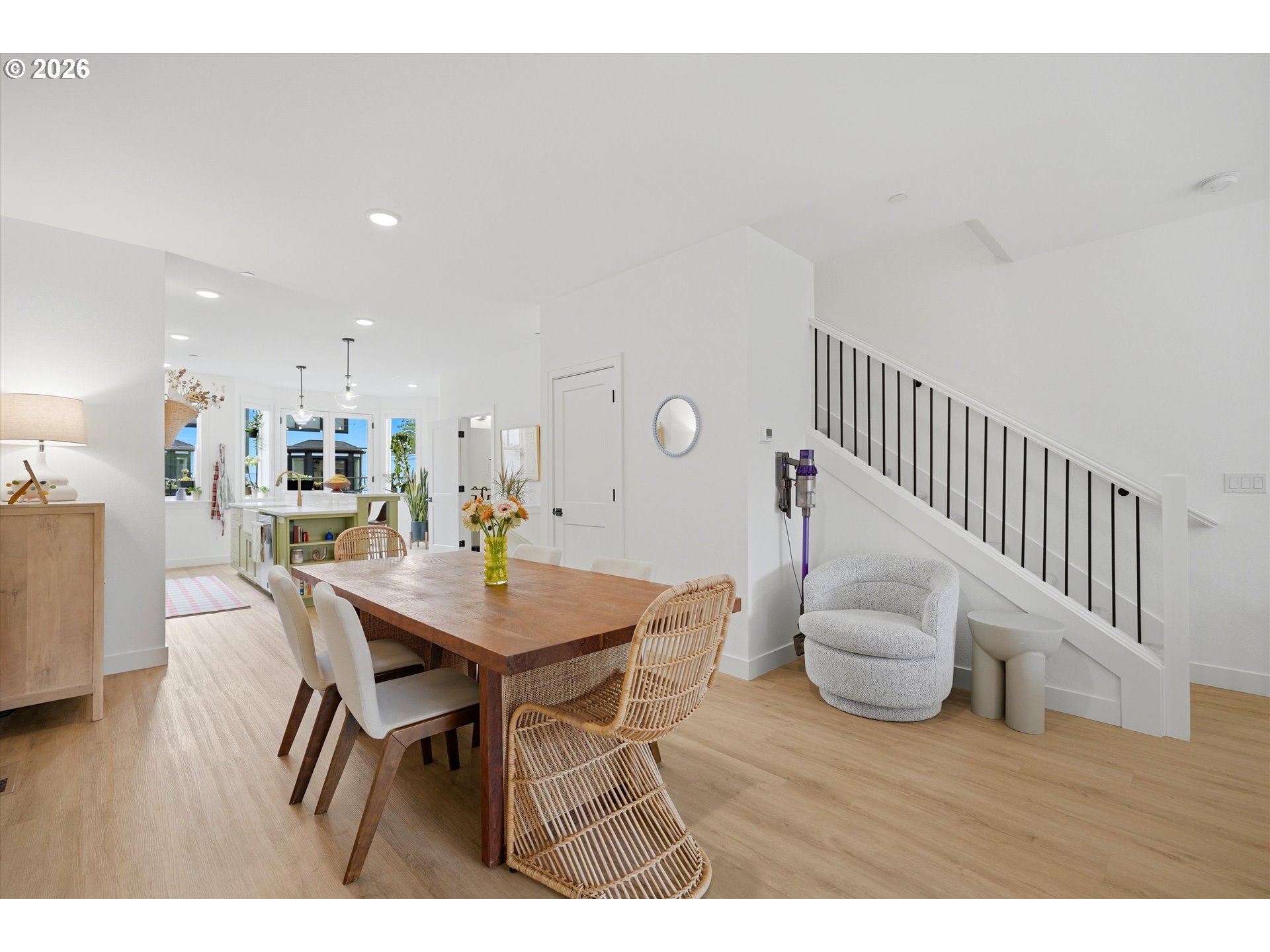 Photo #8: 305773973 Listing: Photo #8