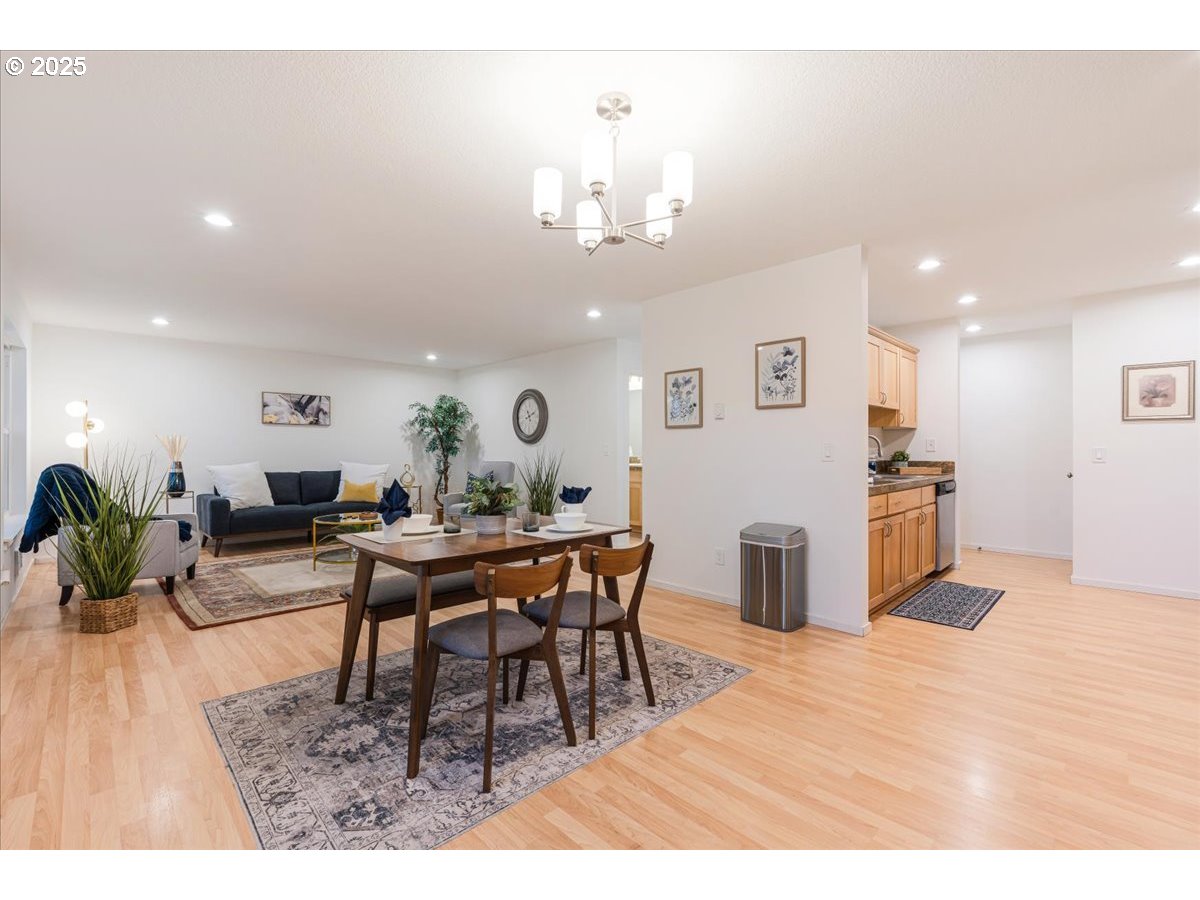 Photo #7: 307336456 Listing: Photo #7