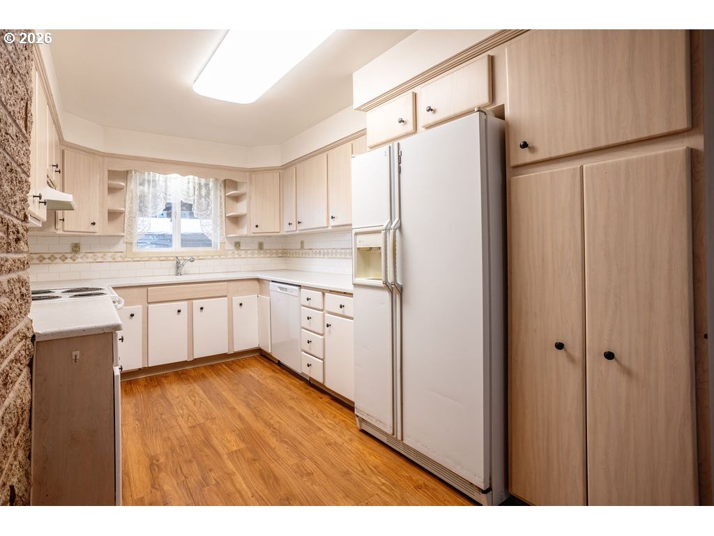 2209 42ND AVE, Longview, WA, 98632