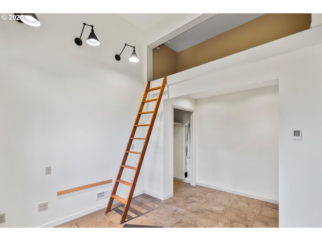 2850 NW VERDE VISTA TER, Portland, OR, 97210