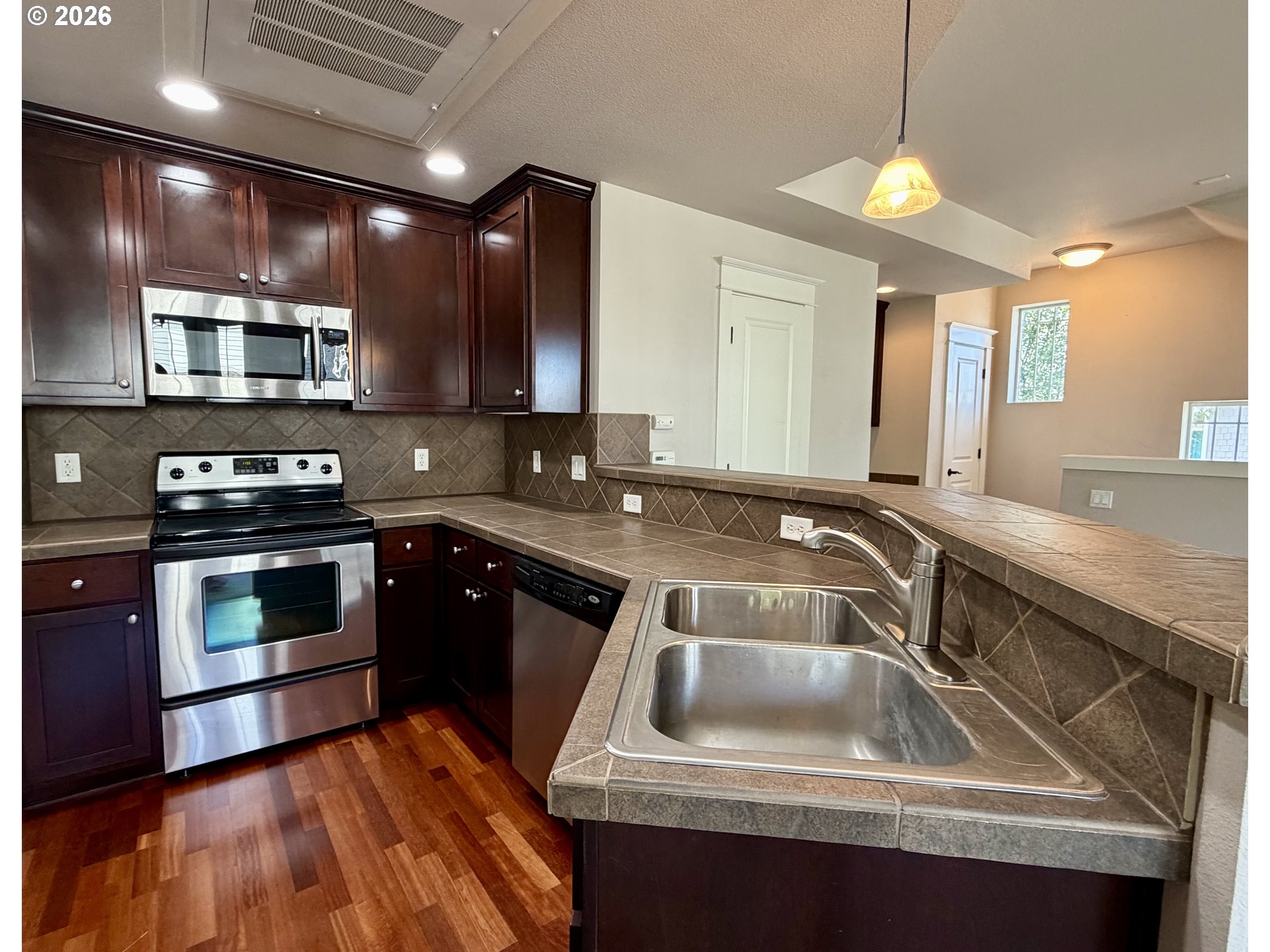 Photo #14: 308628603 Listing: Photo #14