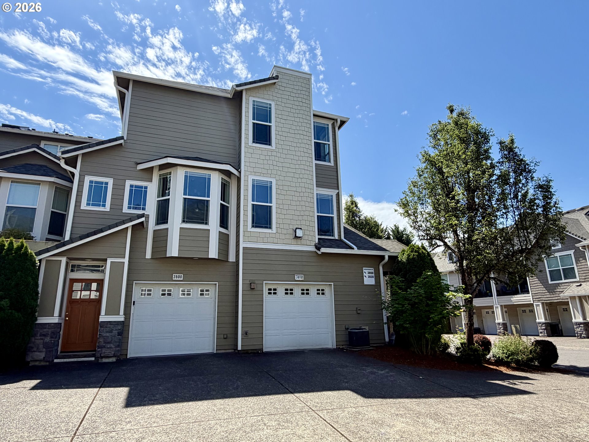 Photo #2: 308628603 Listing: Photo #2