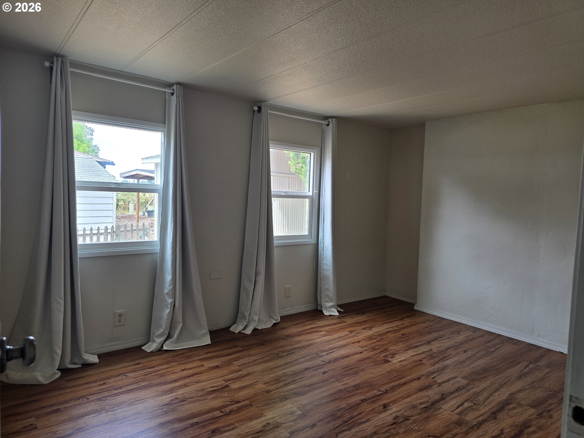 Property photo 11 of 23