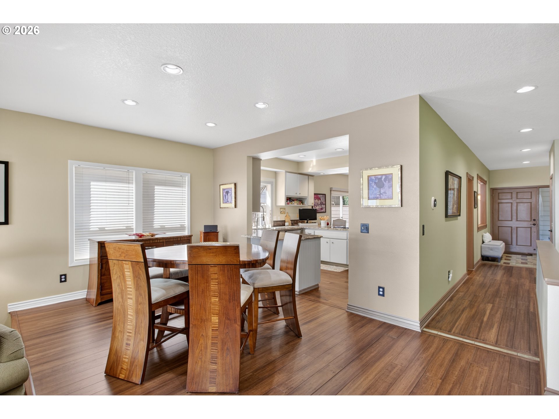 Photo #13: 308893492 Listing: Photo #13