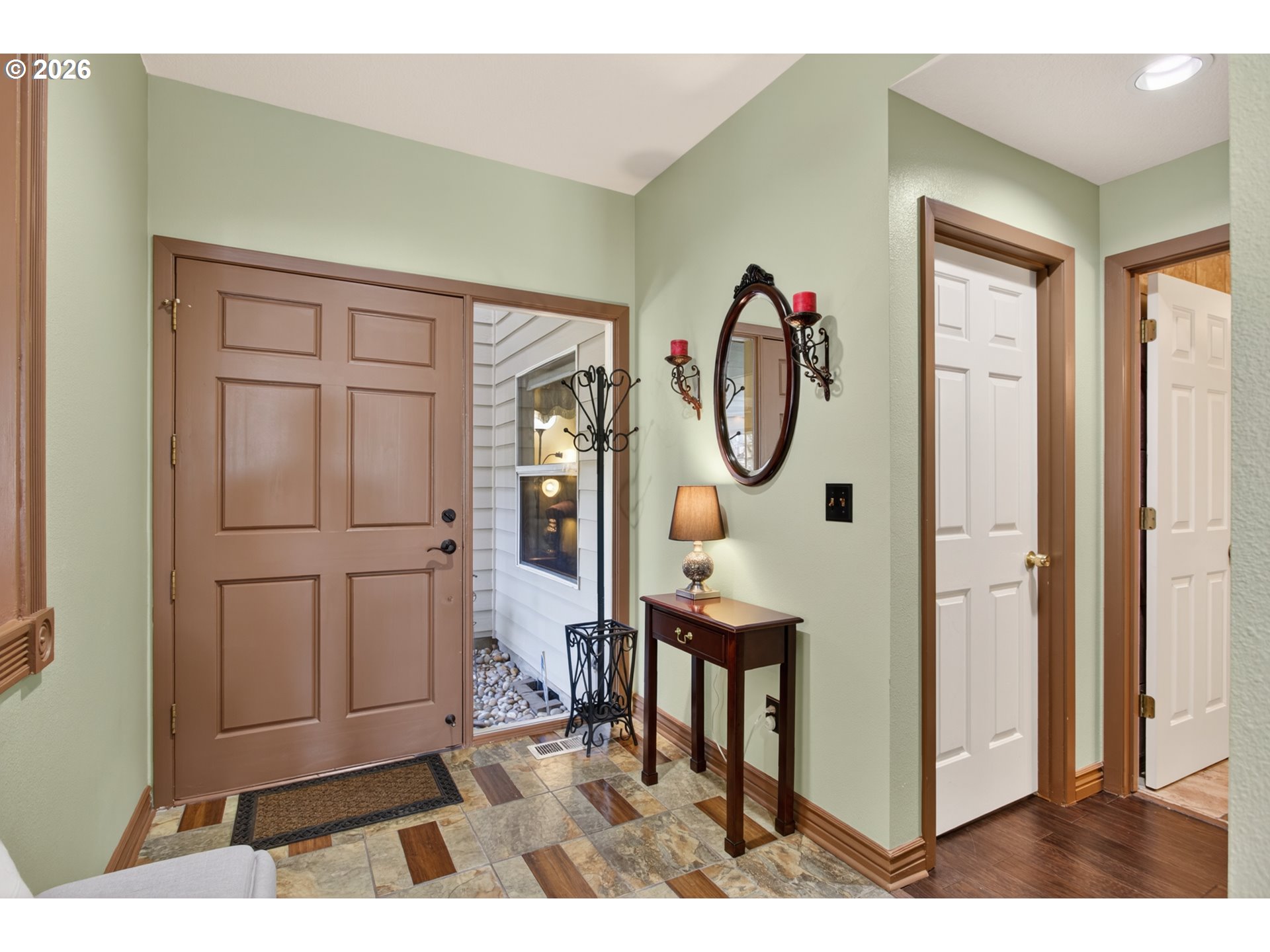 Photo #3: 308893492 Listing: Photo #3