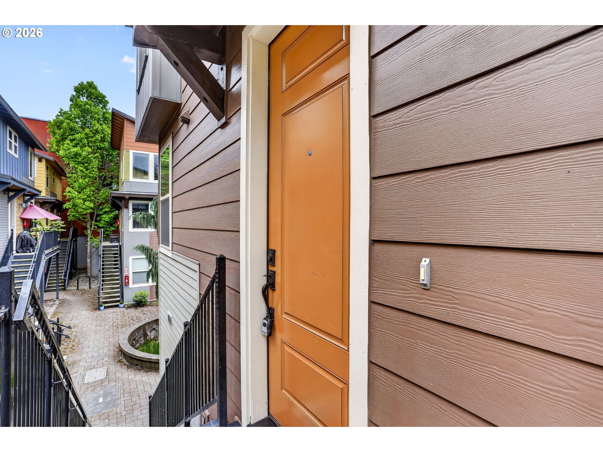 Photo #3: 309351198 Listing: Photo #3
