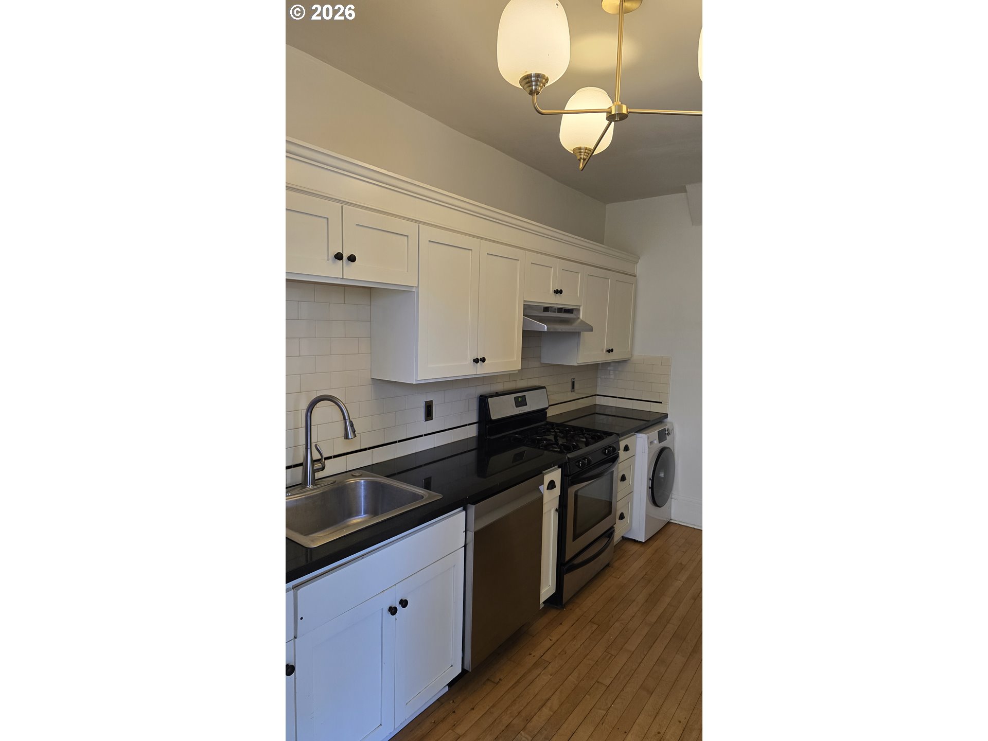 Photo #2: 309501987 Listing: Photo #2